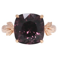 Impresionante Anillo de Espinela Rosa-Púrpura de 6,5ct en Oro Rosa de 18K - Certificado NGI