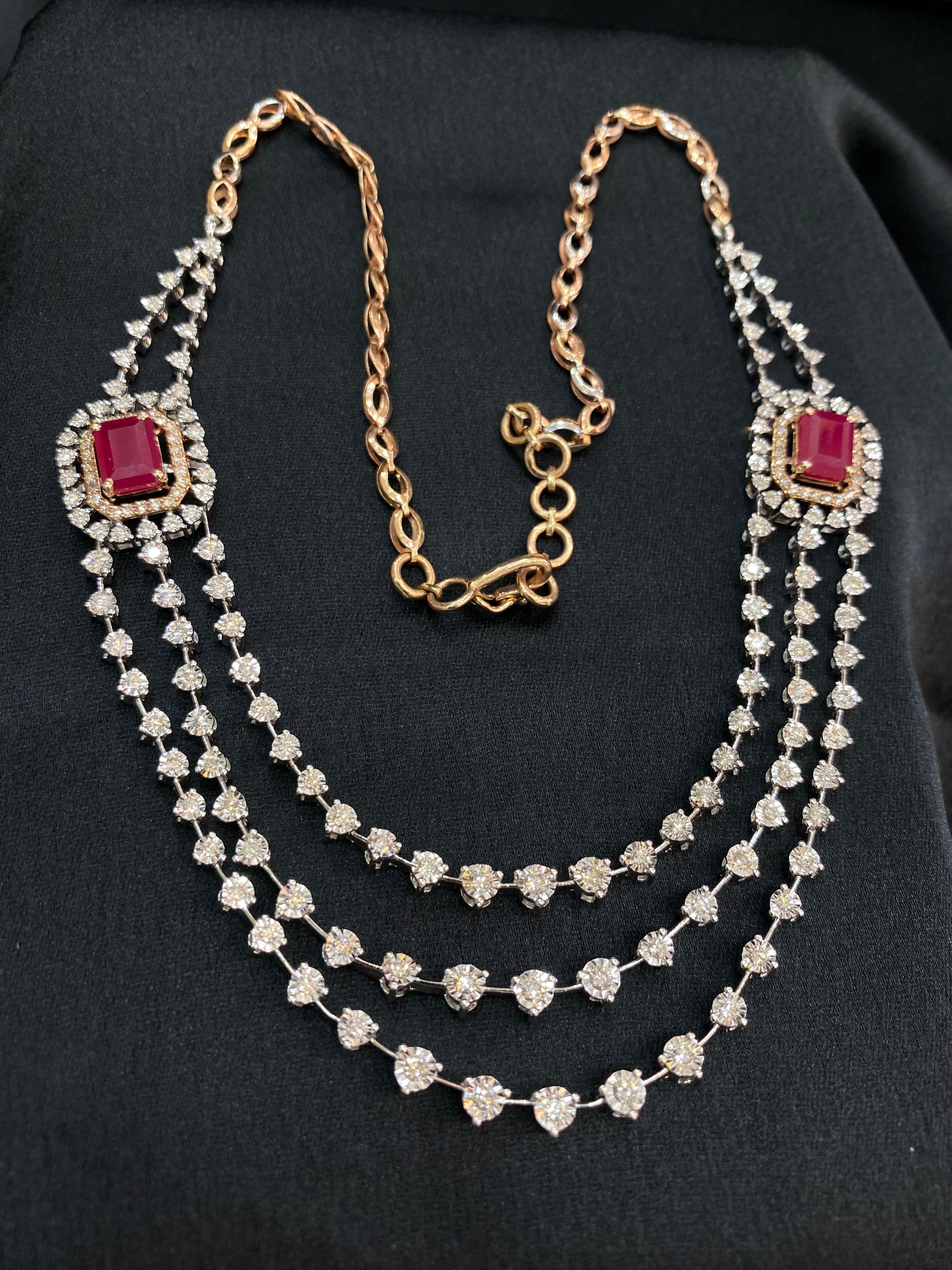 Contemporary Stunning 6.89 Cts F-VS1 Round Brilliant Diamonds Ruby 3-Strand Necklace 14K Gold For Sale