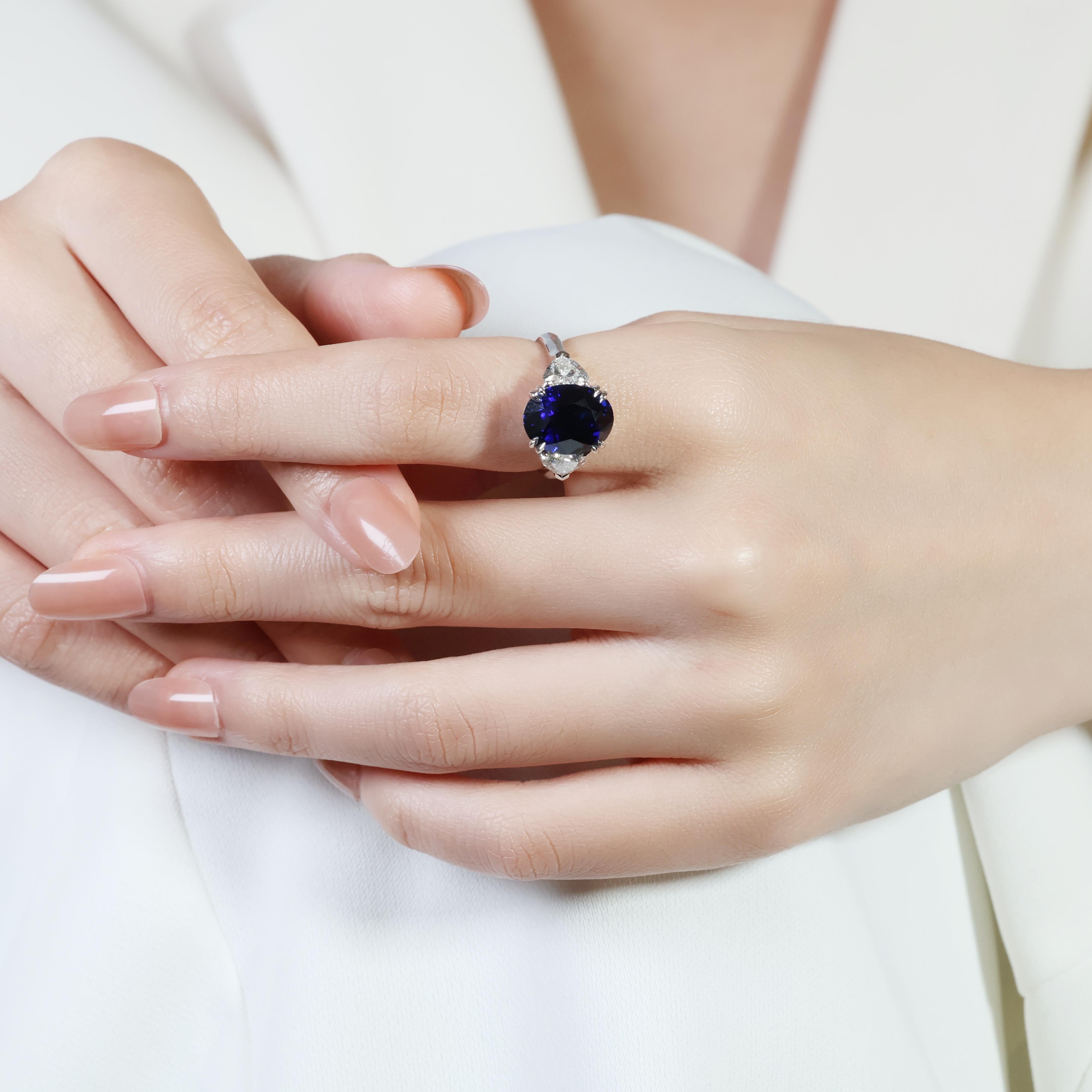 Stunning 7.01ct Sapphire Ring with Side Diamonds in 18K White Gold 6