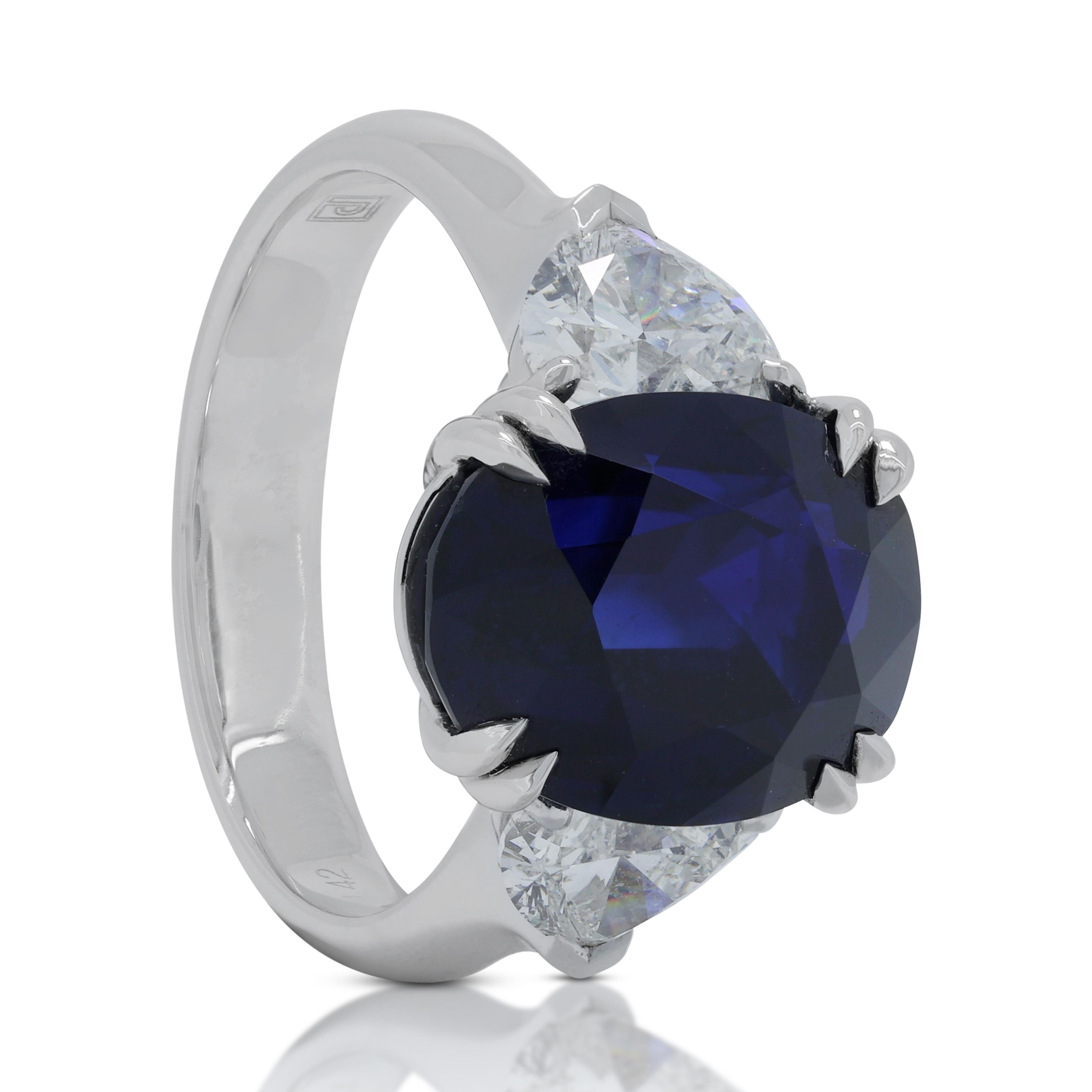Stunning 7.01ct Sapphire Ring with Side Diamonds in 18K White Gold 1