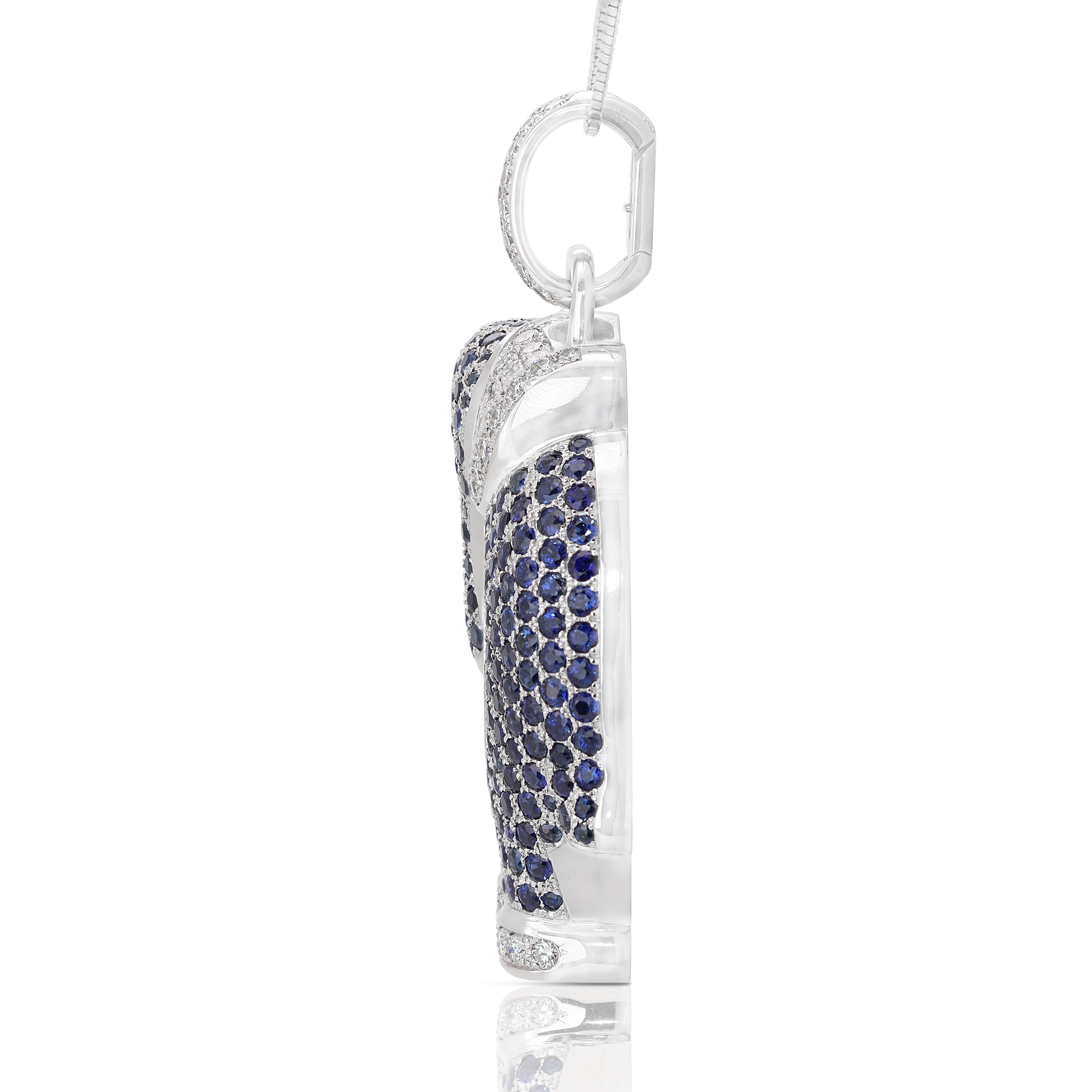 Stunning 7.02ct Sapphire & Diamond Pendant in 18K White Gold(Chain not included) In Excellent Condition For Sale In רמת גן, IL