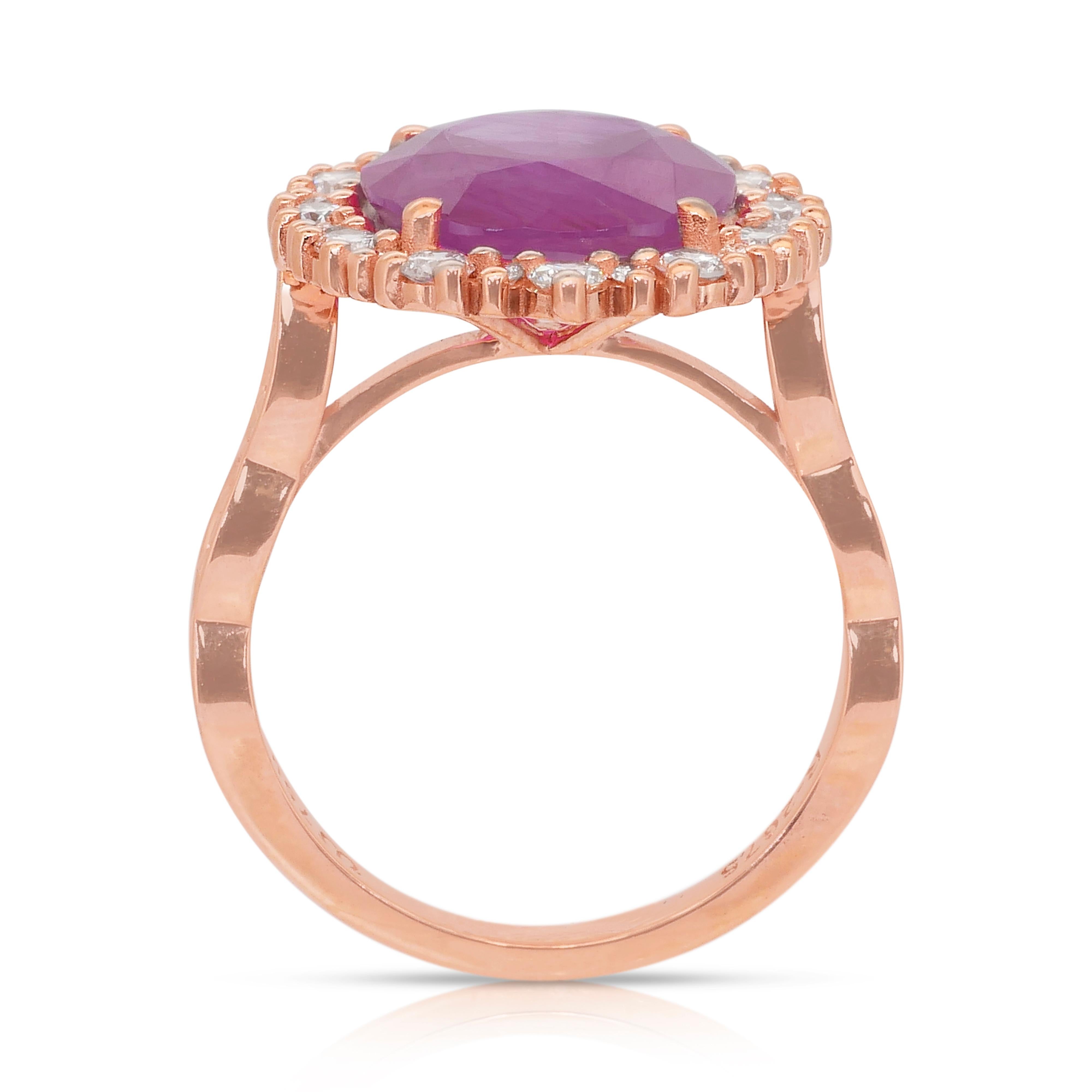 Stupendo anello a grappolo con rubino e diamanti da 7,07 carati in oro rosa 18 carati - Certificato GCI in vendita 4