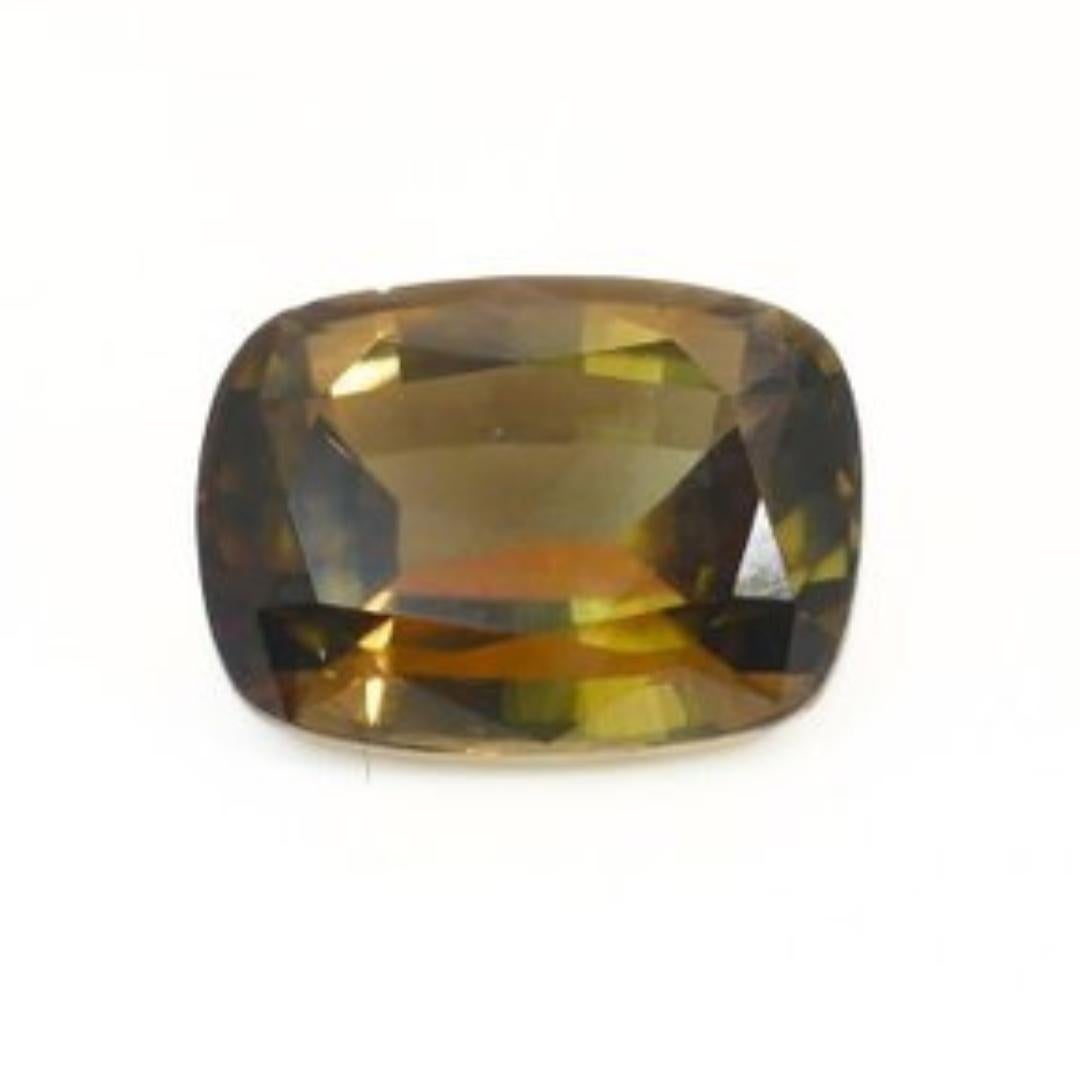 Stunning 7.10ct Alexandrite Gemstone - GIA Certified For Sale 5