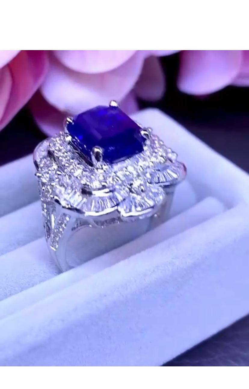 Stunning 7.21 of Royal Blue Ceylon Sapphire and Diamonds on Ring For Sale 2