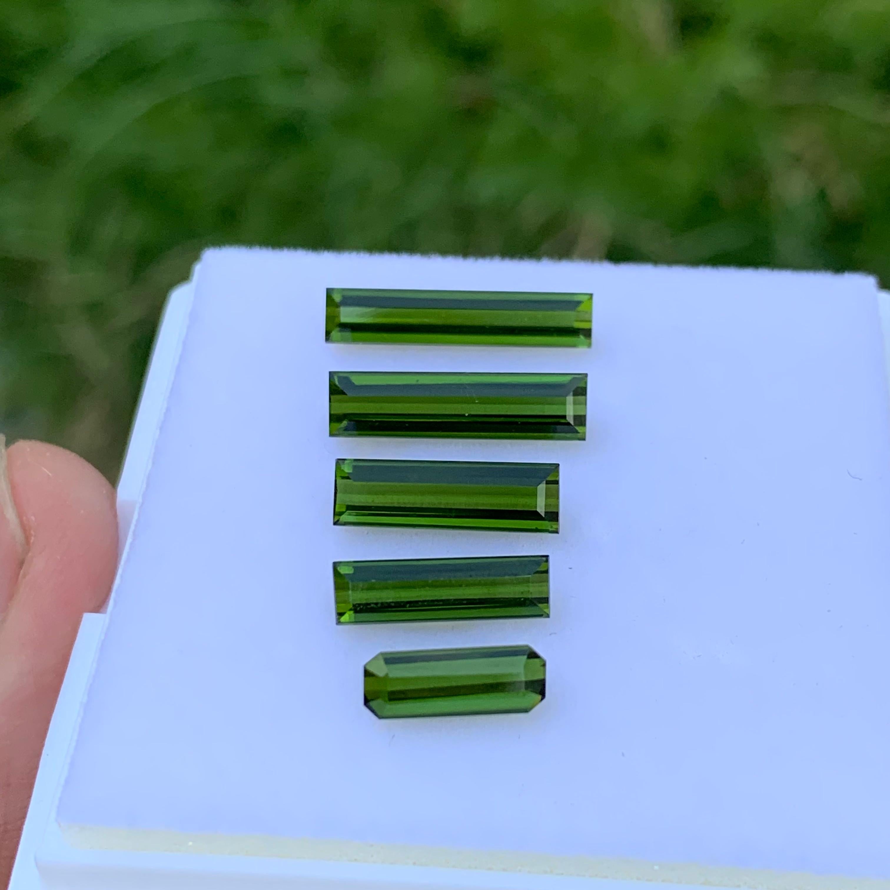 Stunning 7.30 Carats Loose Green Tourmaline Lot Wifi Set For Jewelry Making  For Sale 3