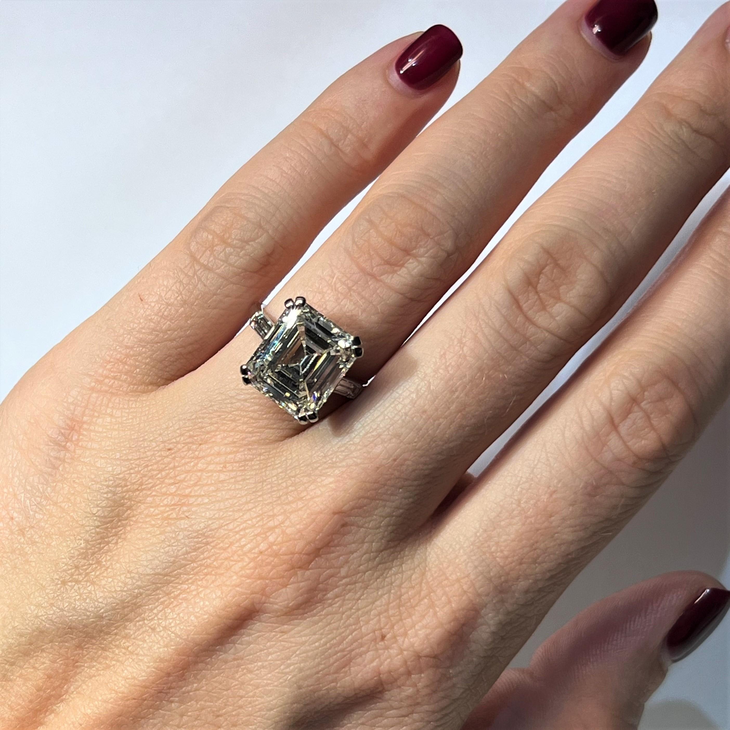 Stunning 7.34 Ct GIA Certified Emerald-Cut Diamond Ring in Platinum 950 4