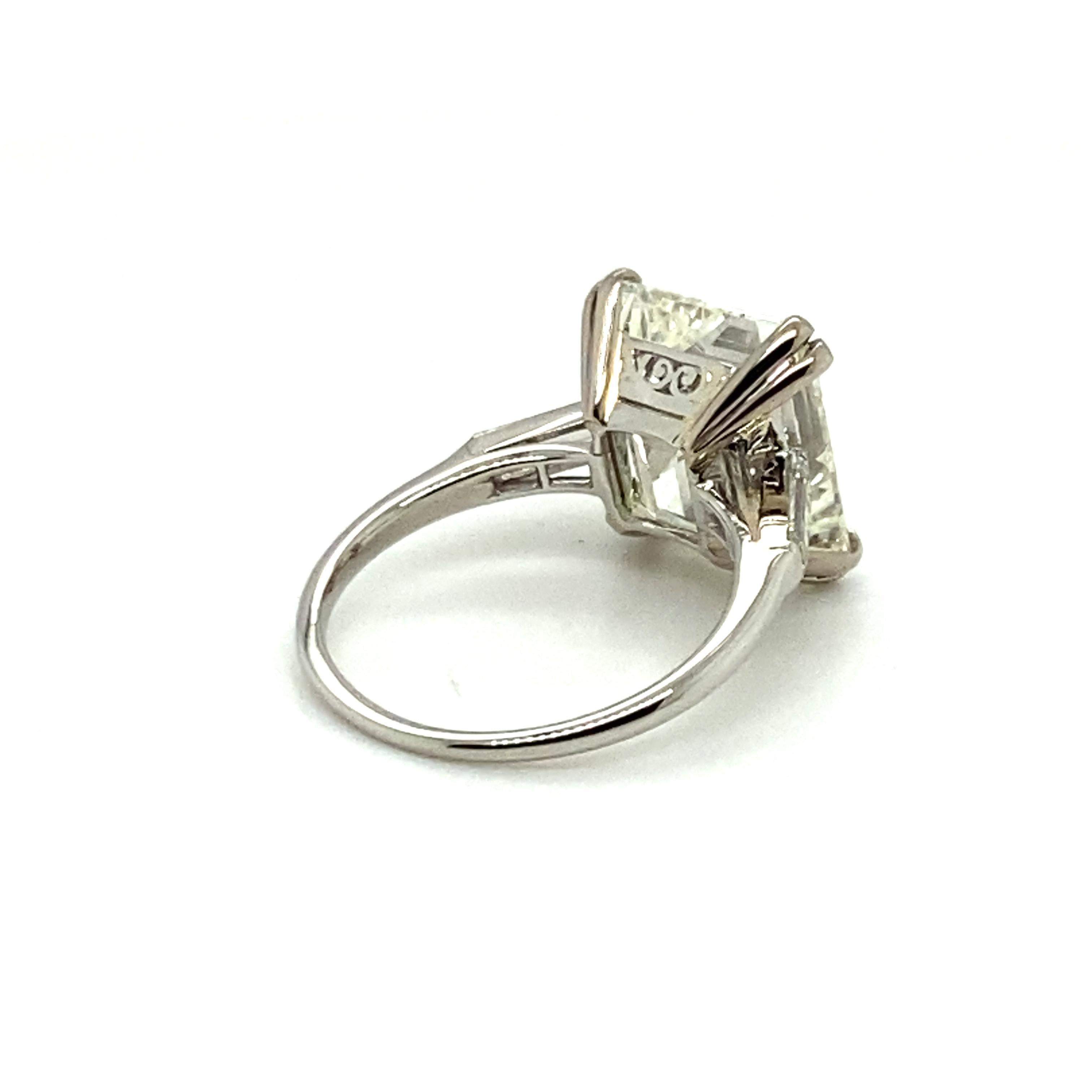 Women's or Men's Stunning 7.34 Ct GIA Certified Emerald-Cut Diamond Ring in Platinum 950