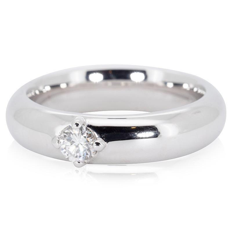 Women's Stunning 9K White Gold Solitaire Ring with 0.10 ct Natural Diamonds