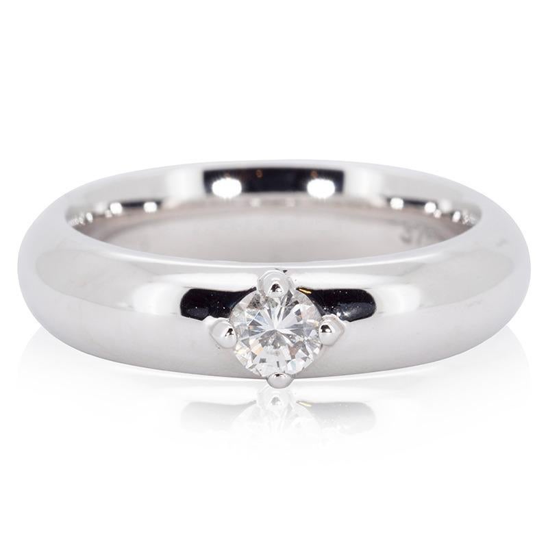 Stunning 9K White Gold Solitaire Ring with 0.10 ct Natural Diamonds