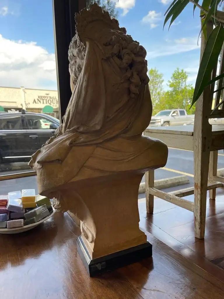 Atemberaubende Albert-Ernest Carrier-Belleuse-Büste einer Frau, Terrakotta-Skulptur im Zustand „Gut“ im Angebot in Charlottesville, VA