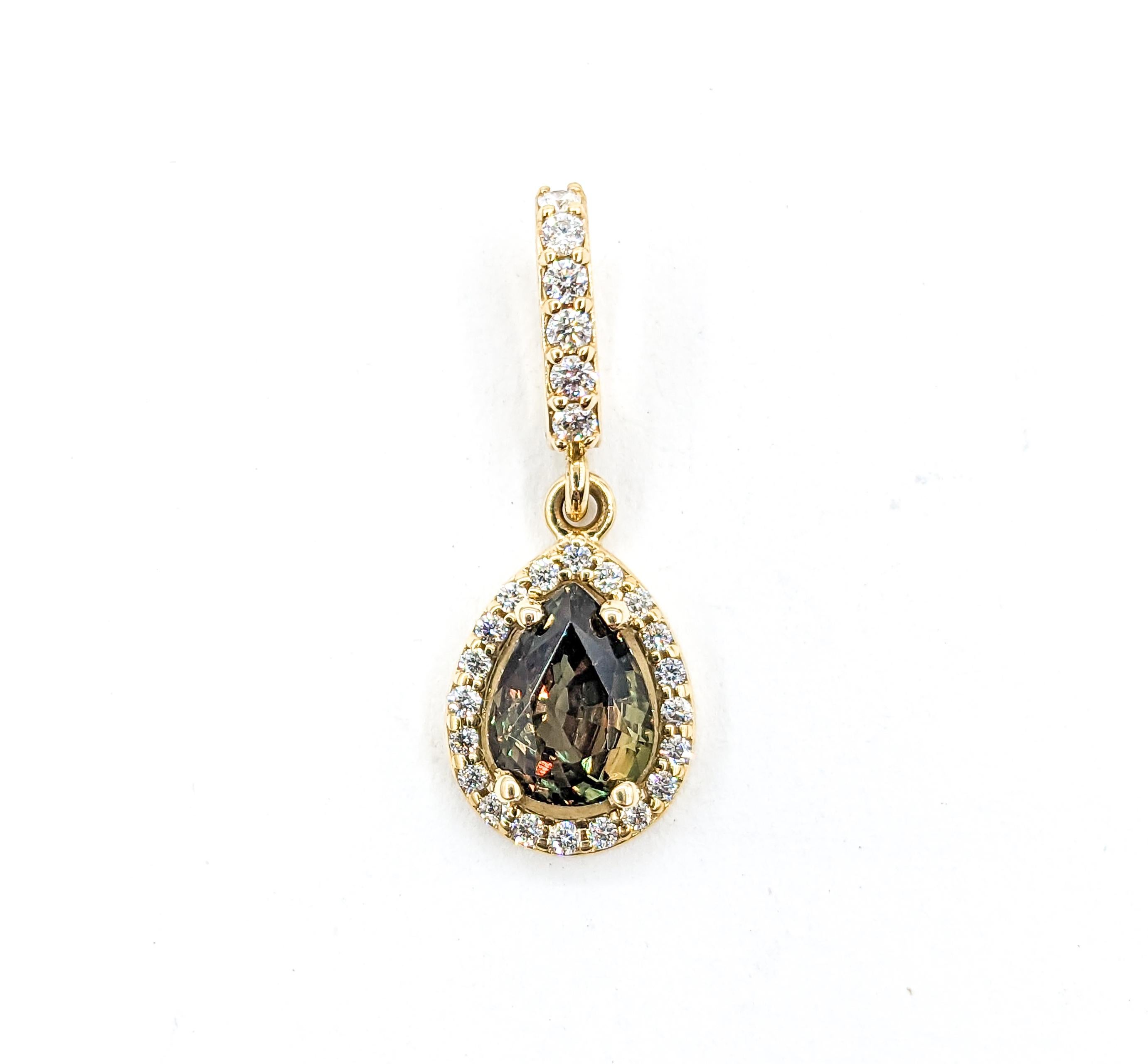 Stunning Alexandrite & Diamond Yellow Gold Pendant For Sale 5