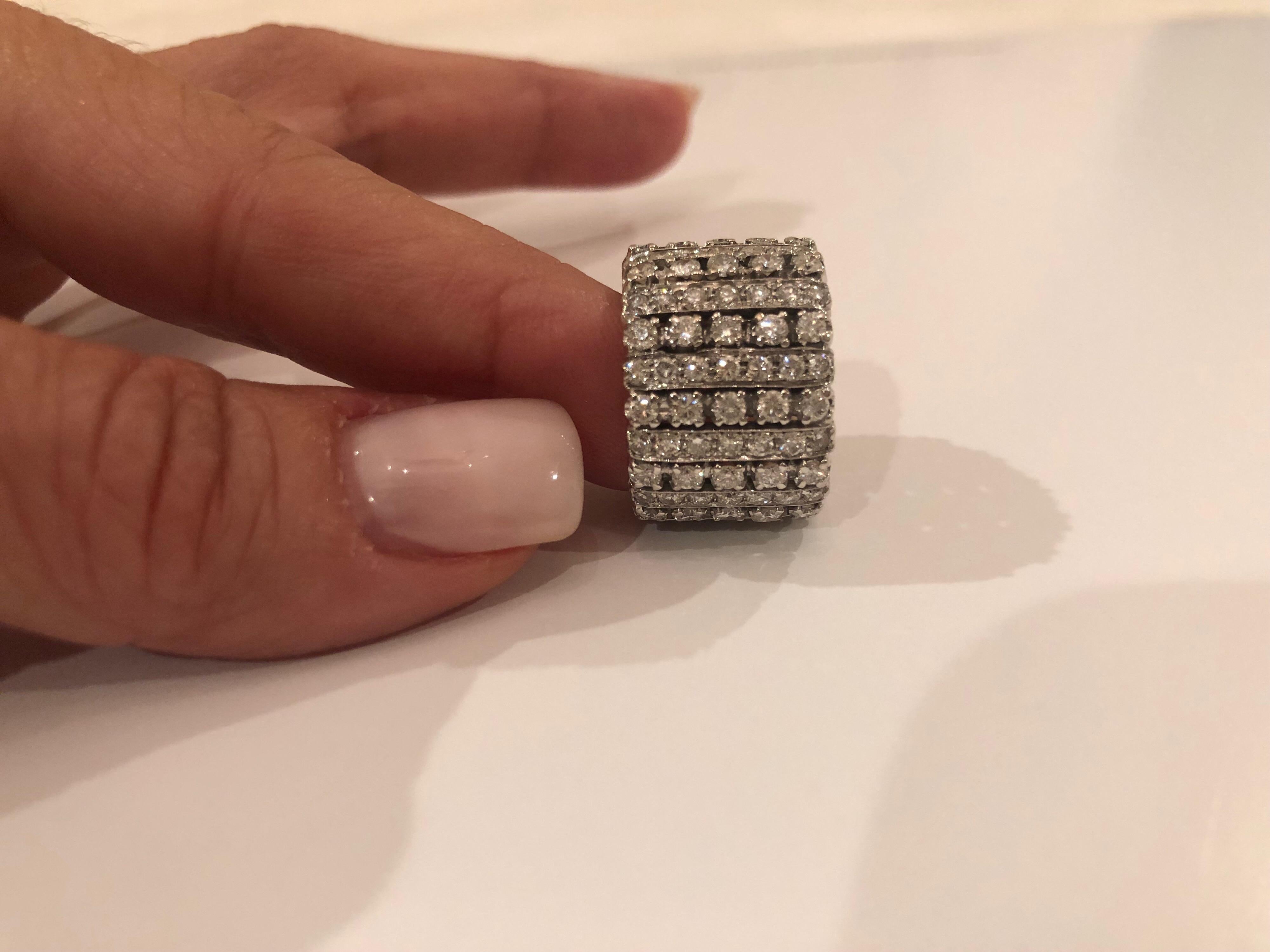 4 Carats Brilliant Cut Diamond 18k White Gold Eternity Band Ring In Excellent Condition In New York, NY