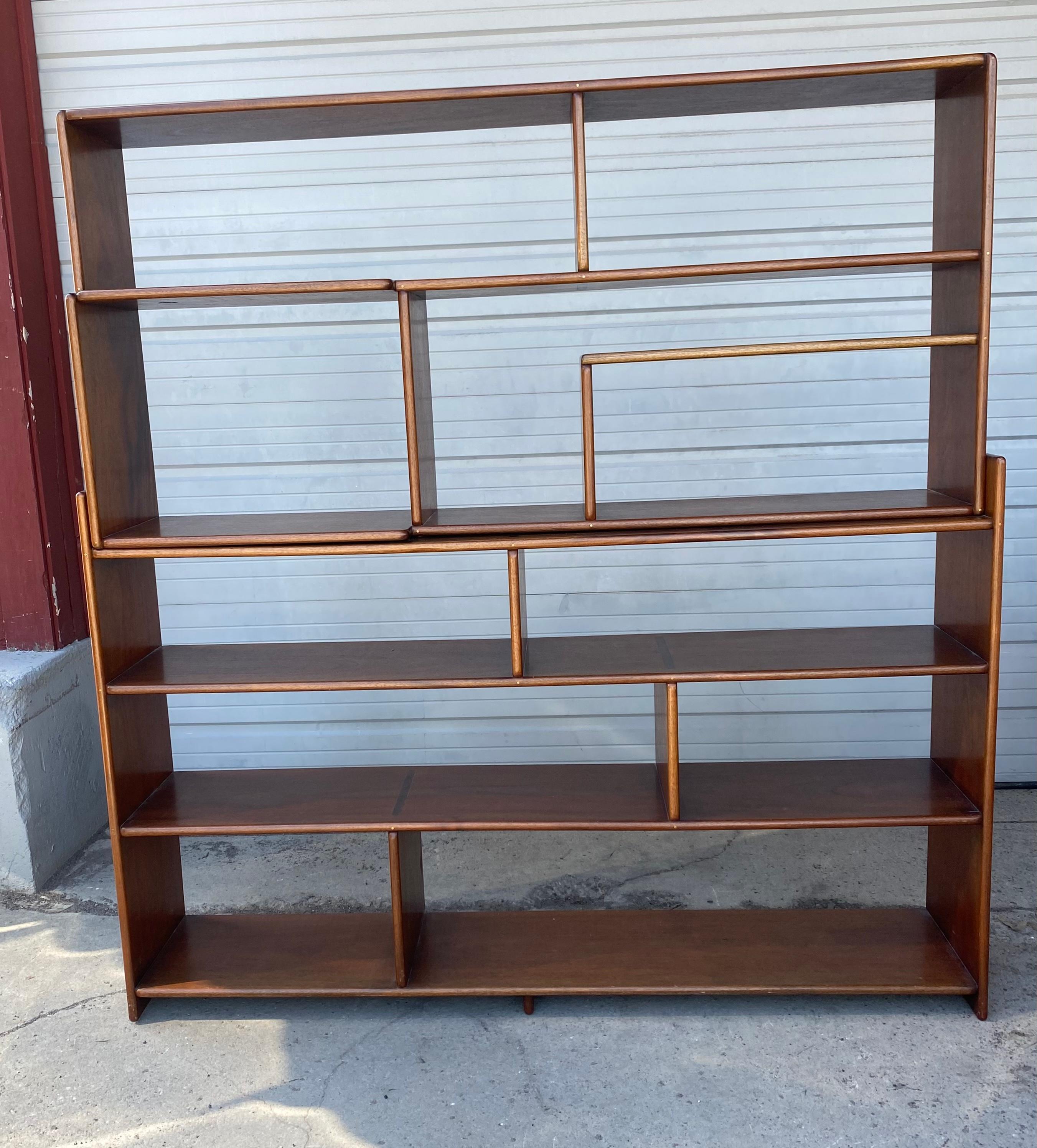 Stunning American Crafts Modernist Bench-Made Bookcase, Divider, Shelving 8