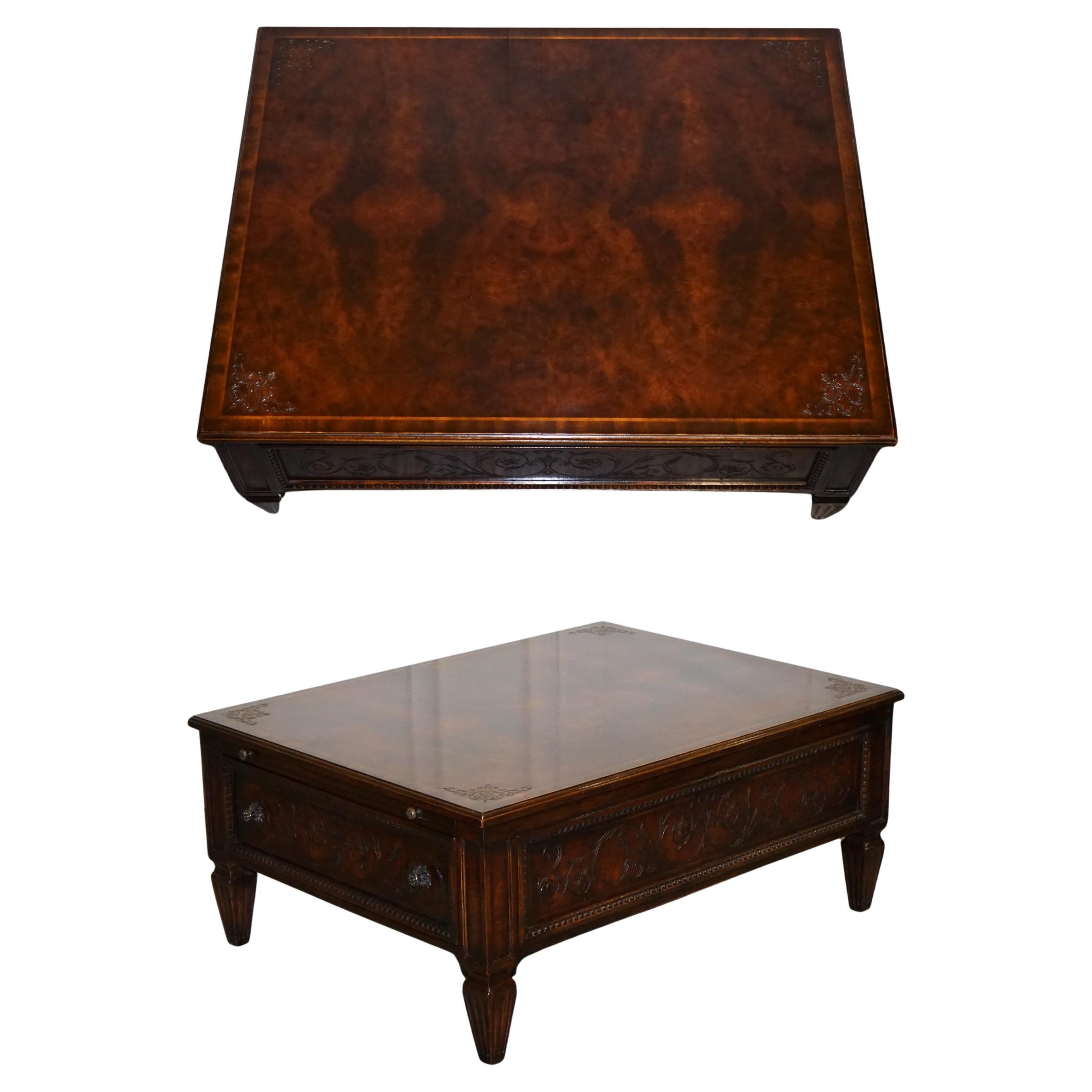 STUNNING AMERiCAN THEODORE ALEXANDER COFFEE TABLE TWO DRAWERS 
BUTLER TRAYS For Sale
