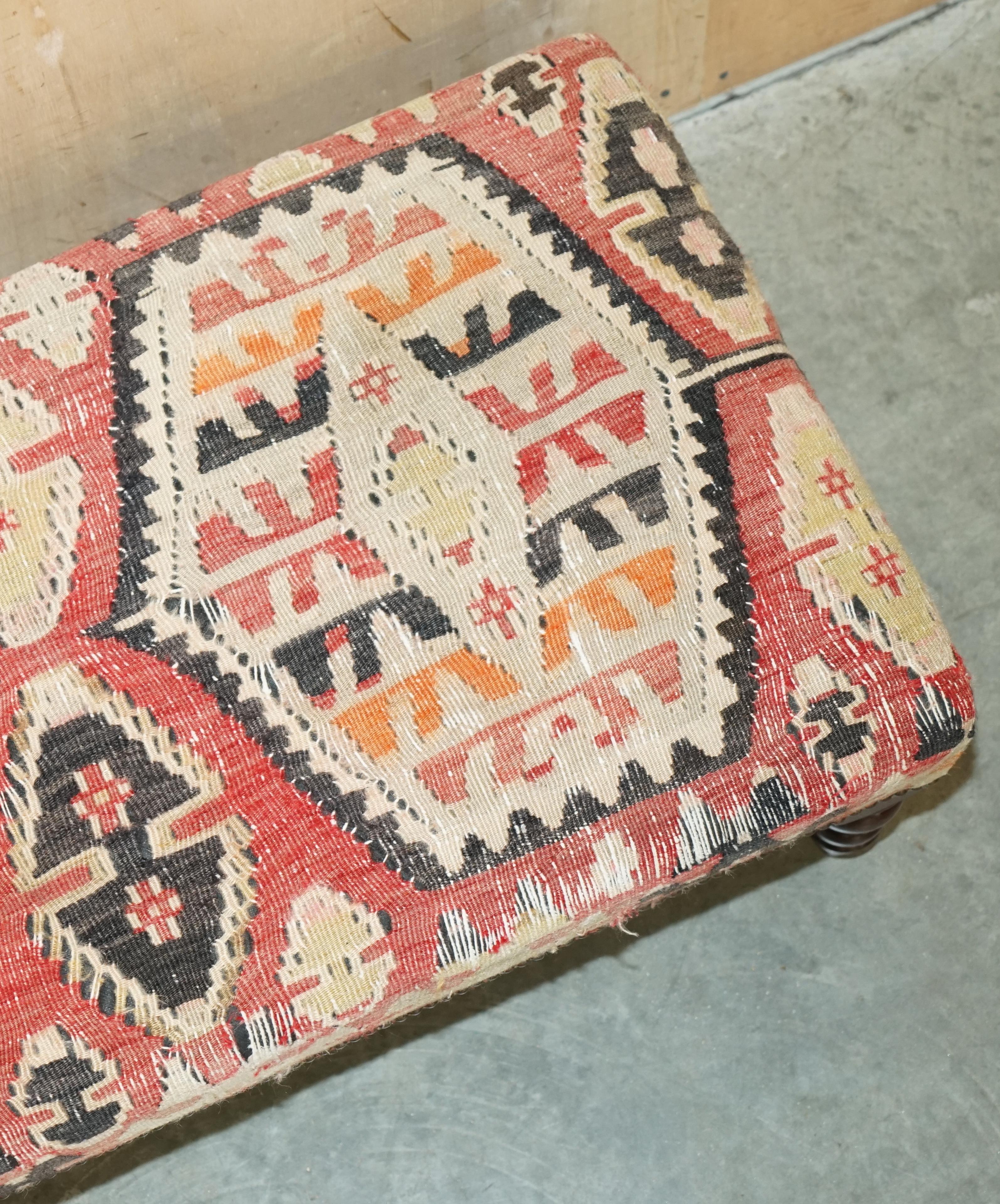 STUNNING AND COLLECTABLE ViNTAGE GEORGE SMITH CHELSEA KILIM FOOTSTOOL OTTOMAN 4