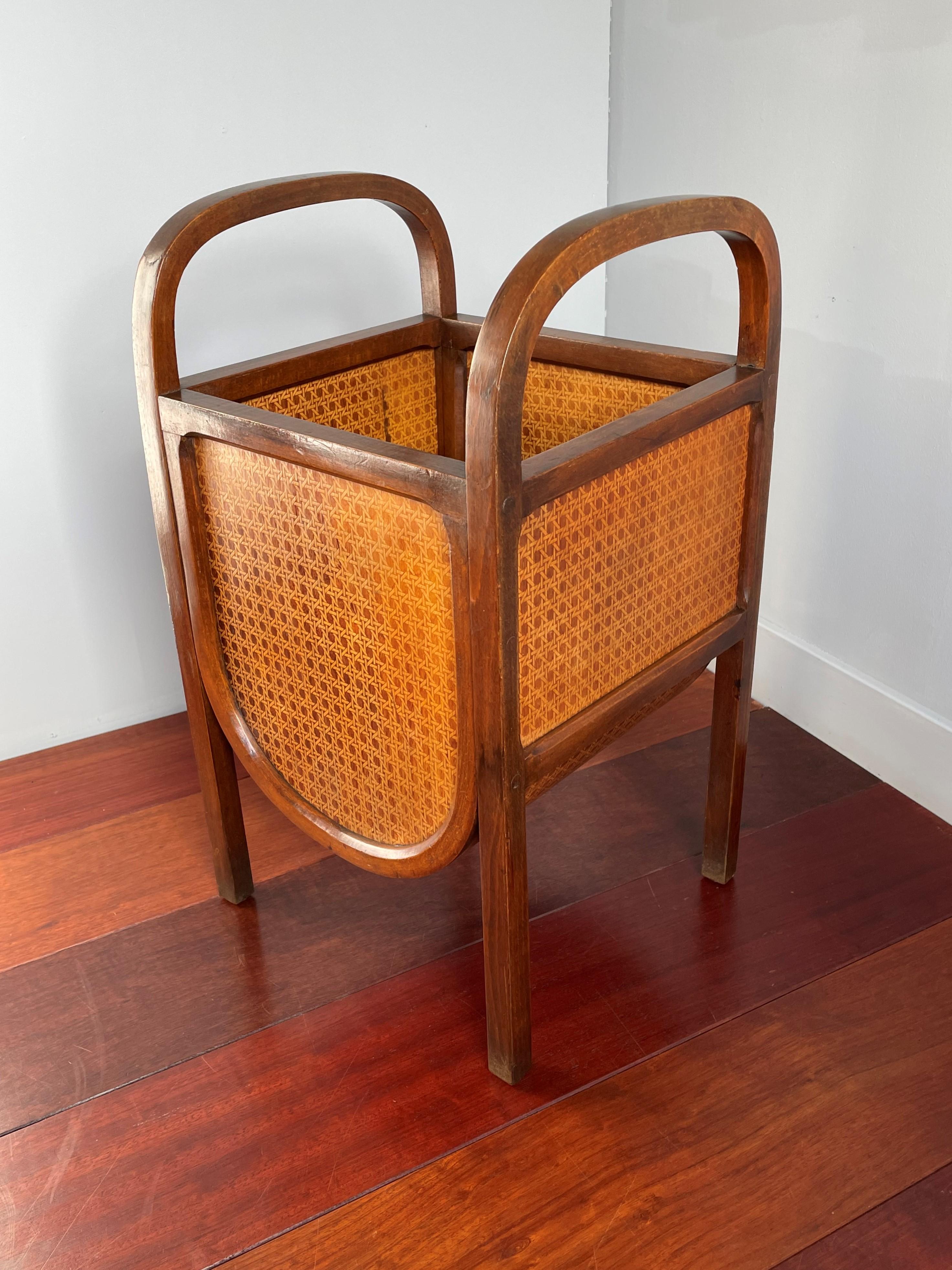 Stunning and Rare Design, Early 20th Century Bentwood Modernist Magazine Stand For Sale 7
