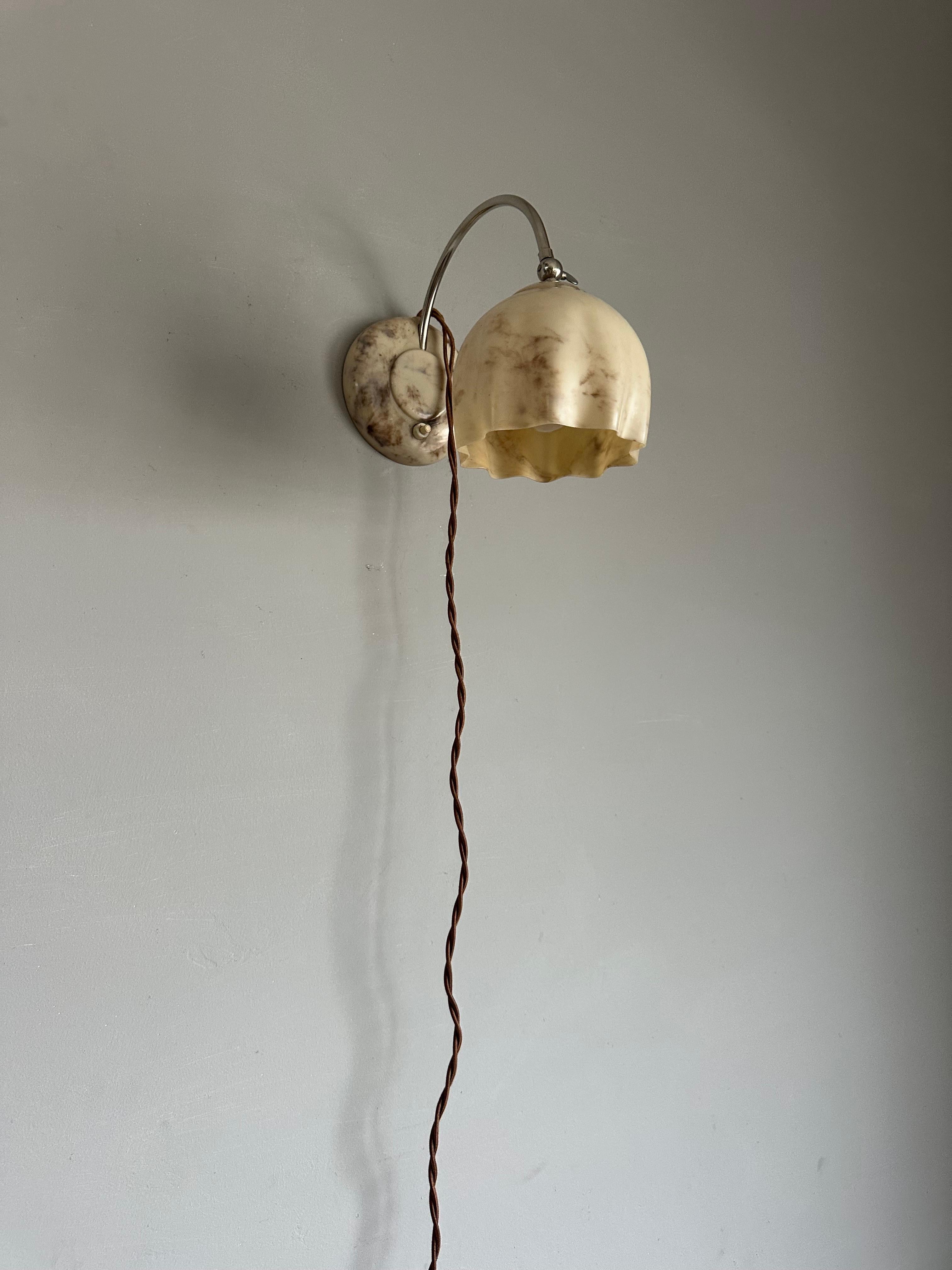 Atemberaubendes und seltenes Paar Art Deco Tisch- oder Nachttischlampen aus Bakelit aus den 1930er Jahren im Angebot 3