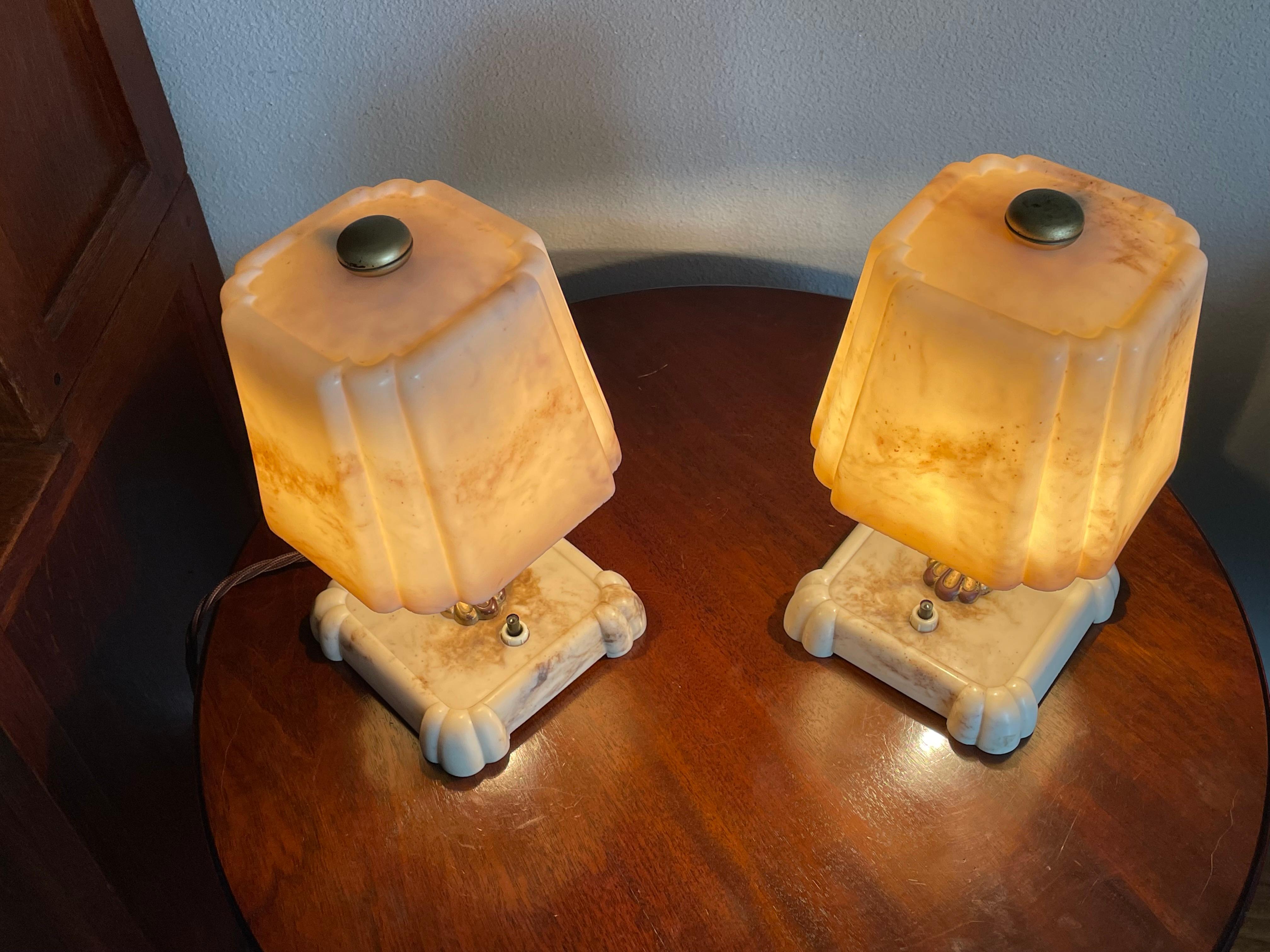 Stunning and Rare Pair of 1930s Art Deco Table or Bedside Lamps Made of Bakelite 9