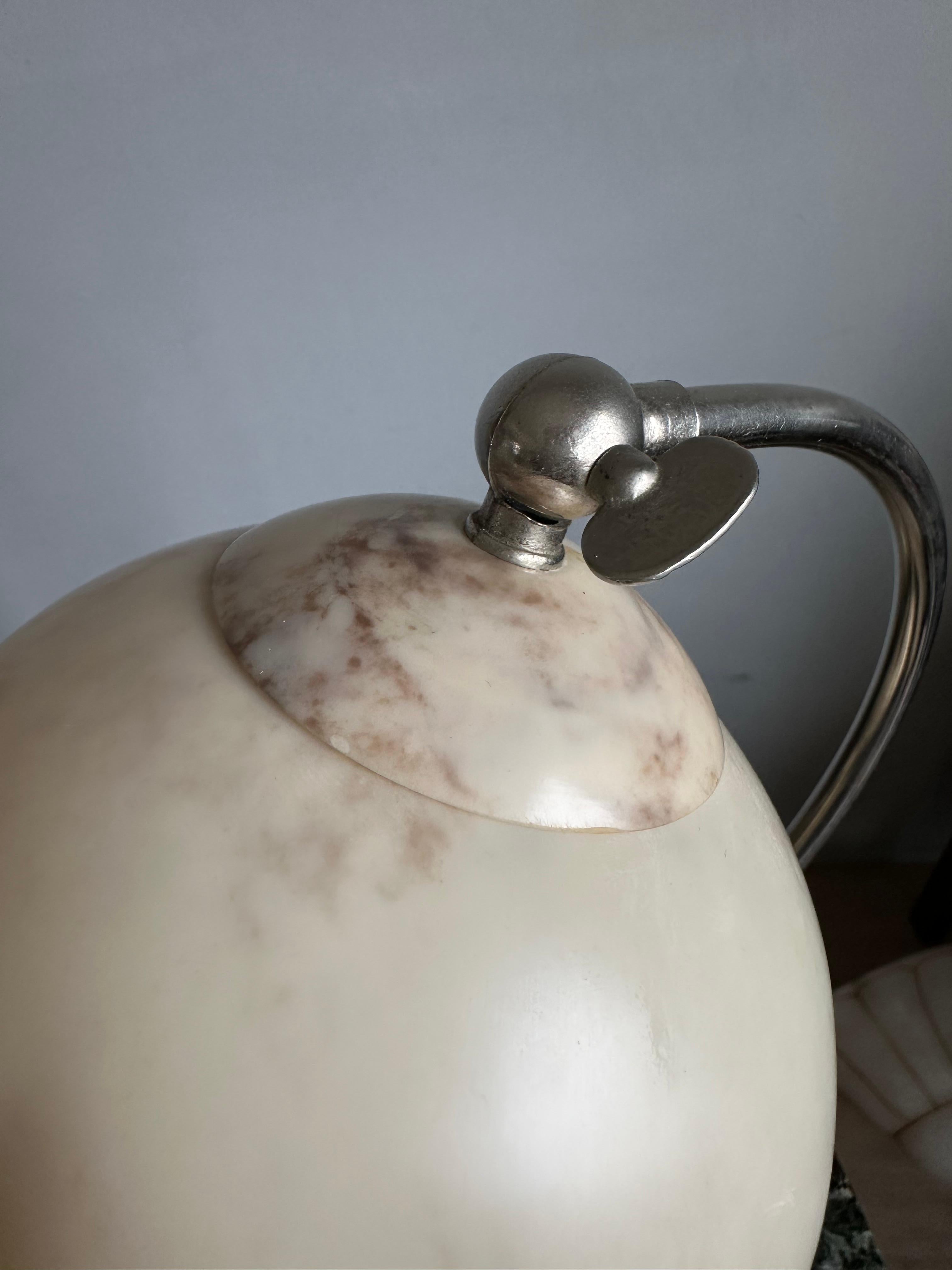 Atemberaubendes und seltenes Paar Art Deco Tisch- oder Nachttischlampen aus Bakelit aus den 1930er Jahren im Angebot 12