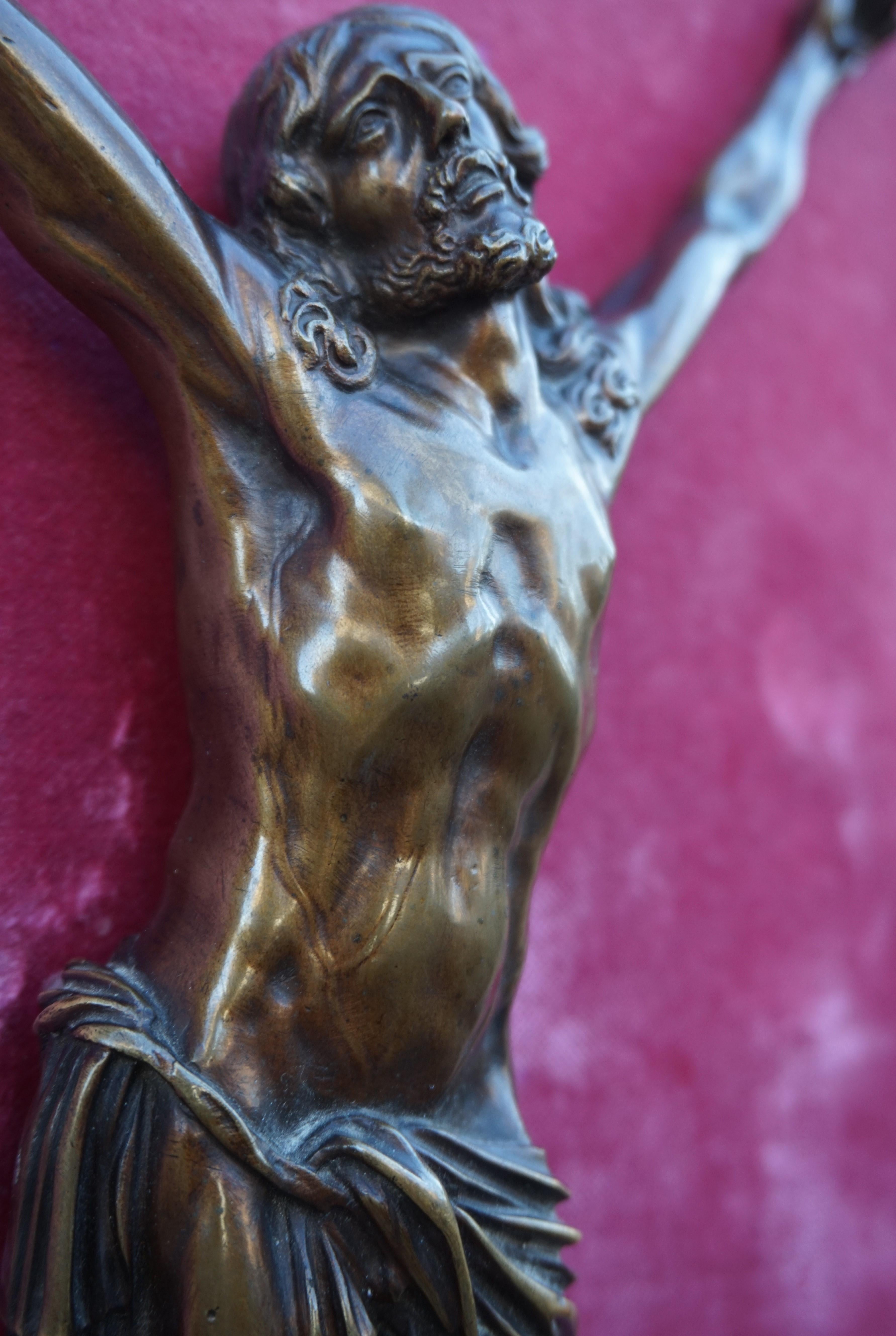 Stunning and Solid Bronze Corpus of Christ with Amazing Details and Great Patina In Excellent Condition In Lisse, NL
