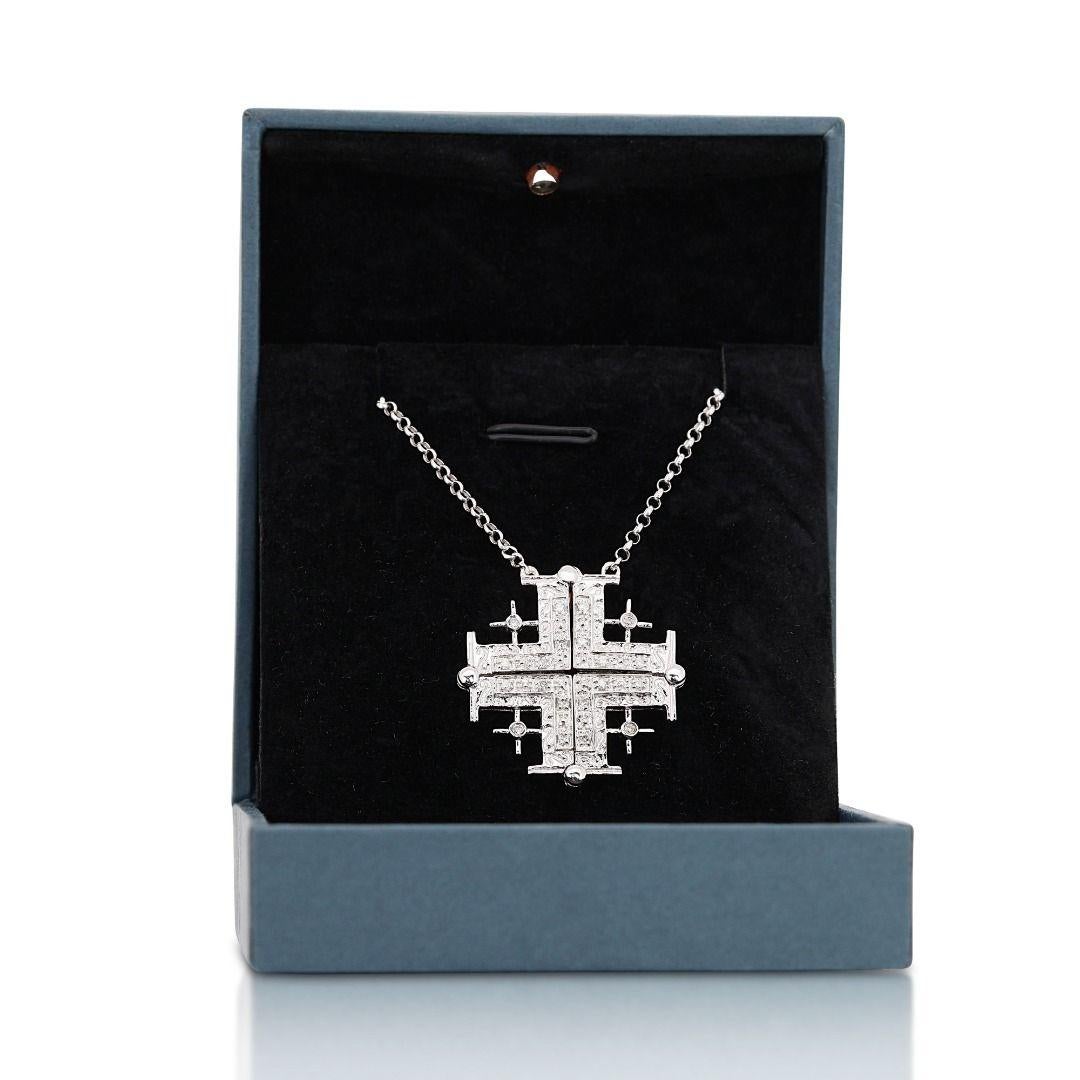 Stunning and Unique 0.33ct Cluster Necklace set in 18K White Gold For Sale 4