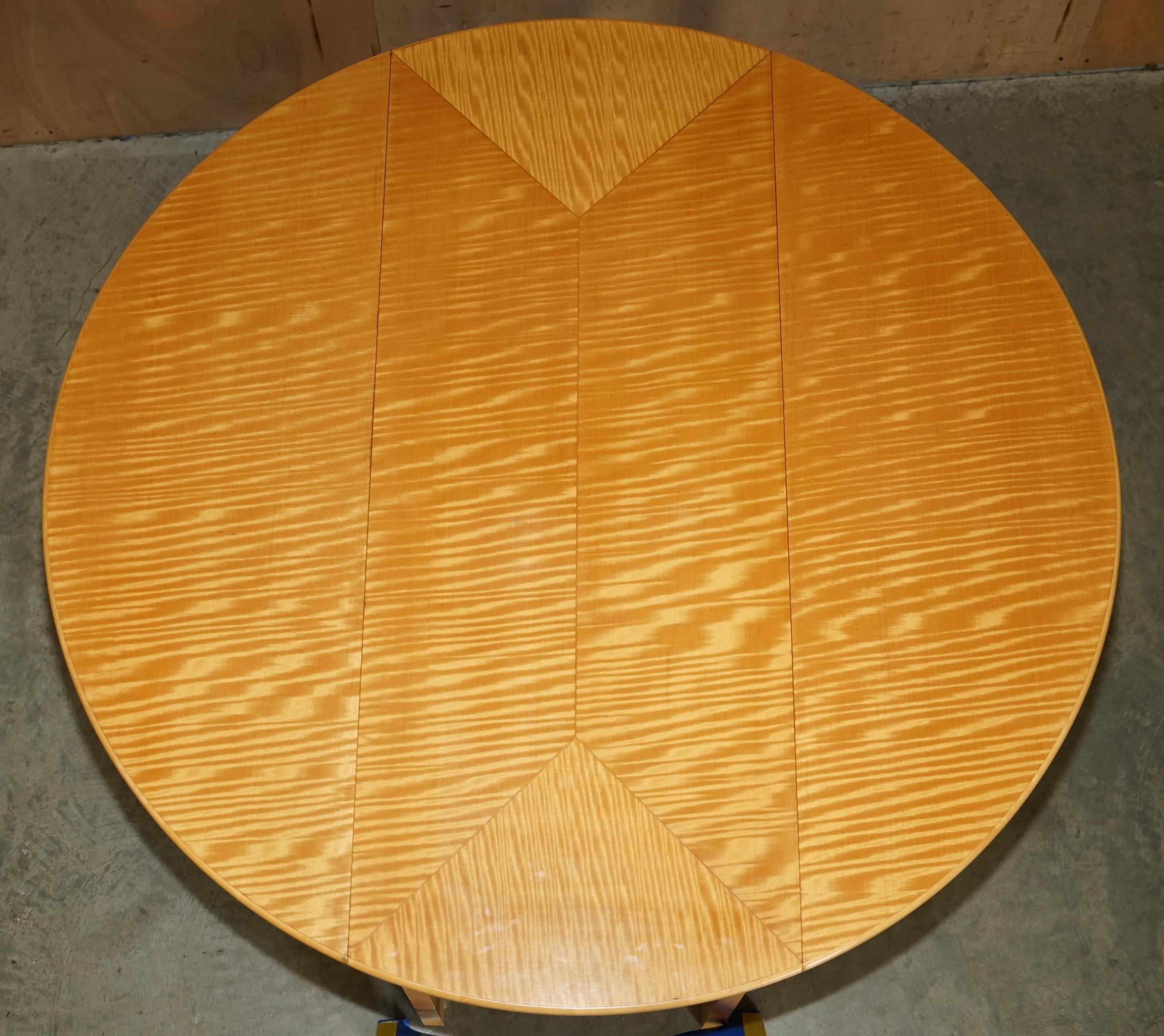 STUNNING ANDREW VARAH SATINWOOD WALNUT ROUND EXTENDING DINING TABLE WITH DRAWERs For Sale 4
