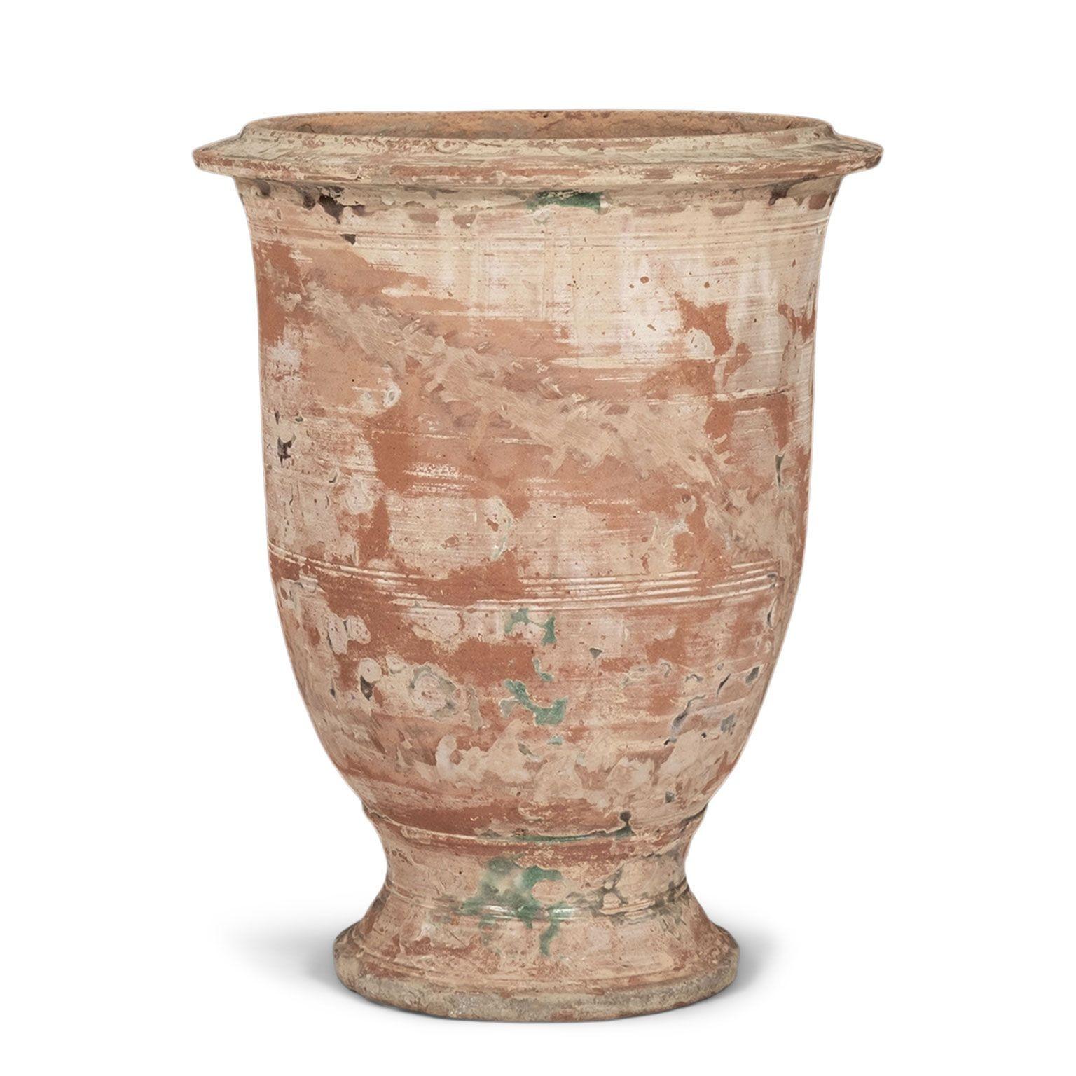 Stunning Anduze Jar circa 1820-1839 In Fair Condition For Sale In Houston, TX