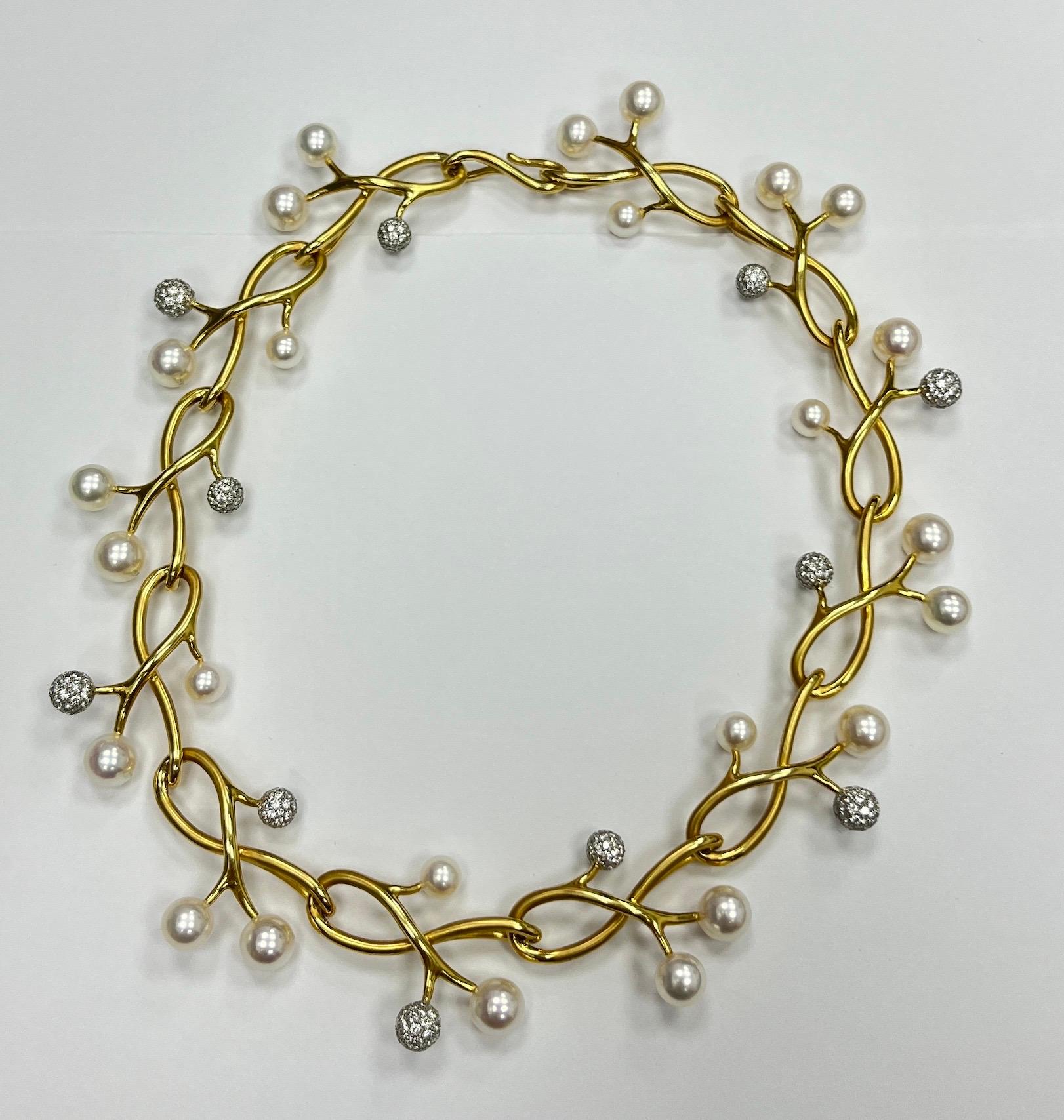 Angela Cummings. Assael 18K yellow gold and platinum pearl and diamond necklace, set with approx 8.41 cttws F color VS clairity round brilliant cut diamonds and 25 pearls approx 7 - 9.2 mm 
Marked : Cummings.Assael PT950 750 
weight : 117.7