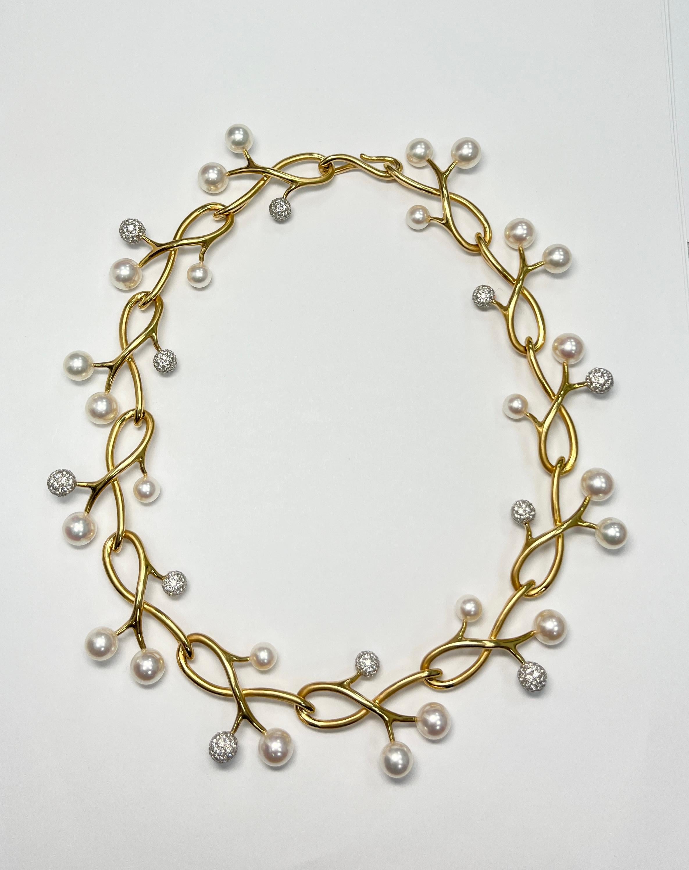 Stunning Angela Cummings and Assael Gold and Platinum Diamond Pearl Necklace In Good Condition In New York, NY
