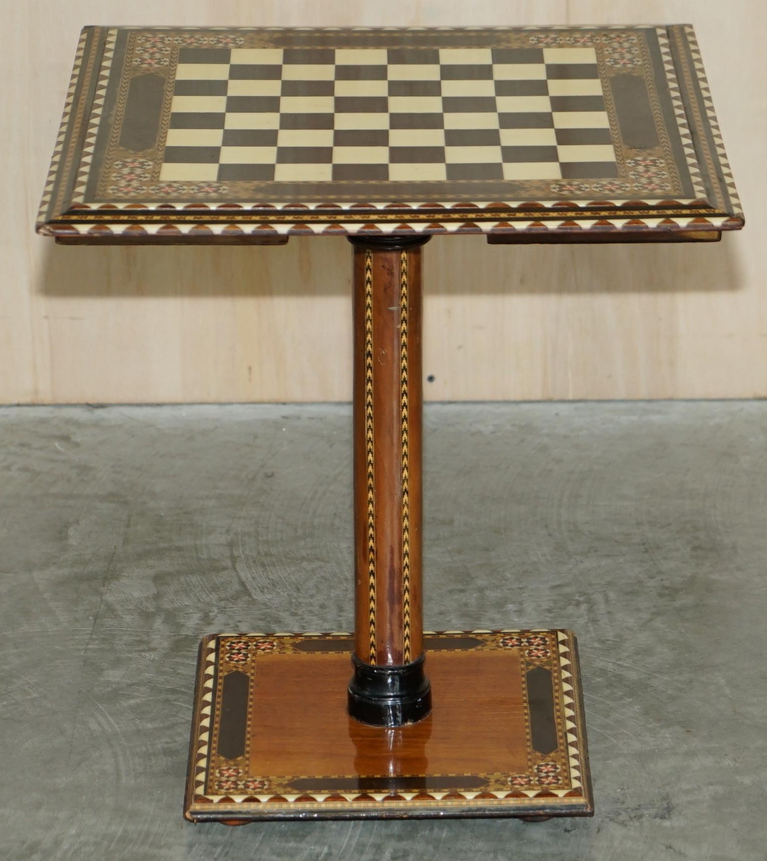 Stunning Antique Anglo Indian circa 1920 Chess Board Games Table Twin Drawers For Sale 9