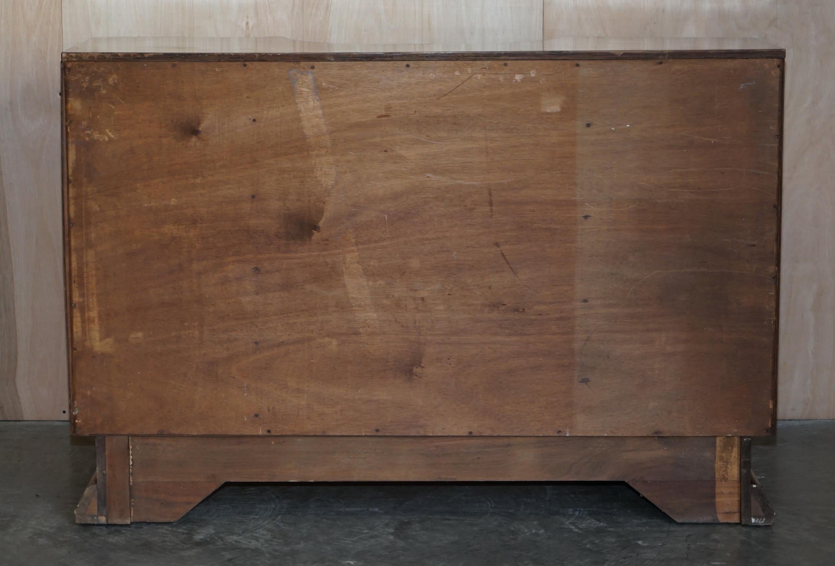 Atemberaubendes antikes Art-Déco-Sideboard aus Wurzelnussholz mit Schubladen und Getränkeschrank im Angebot 9