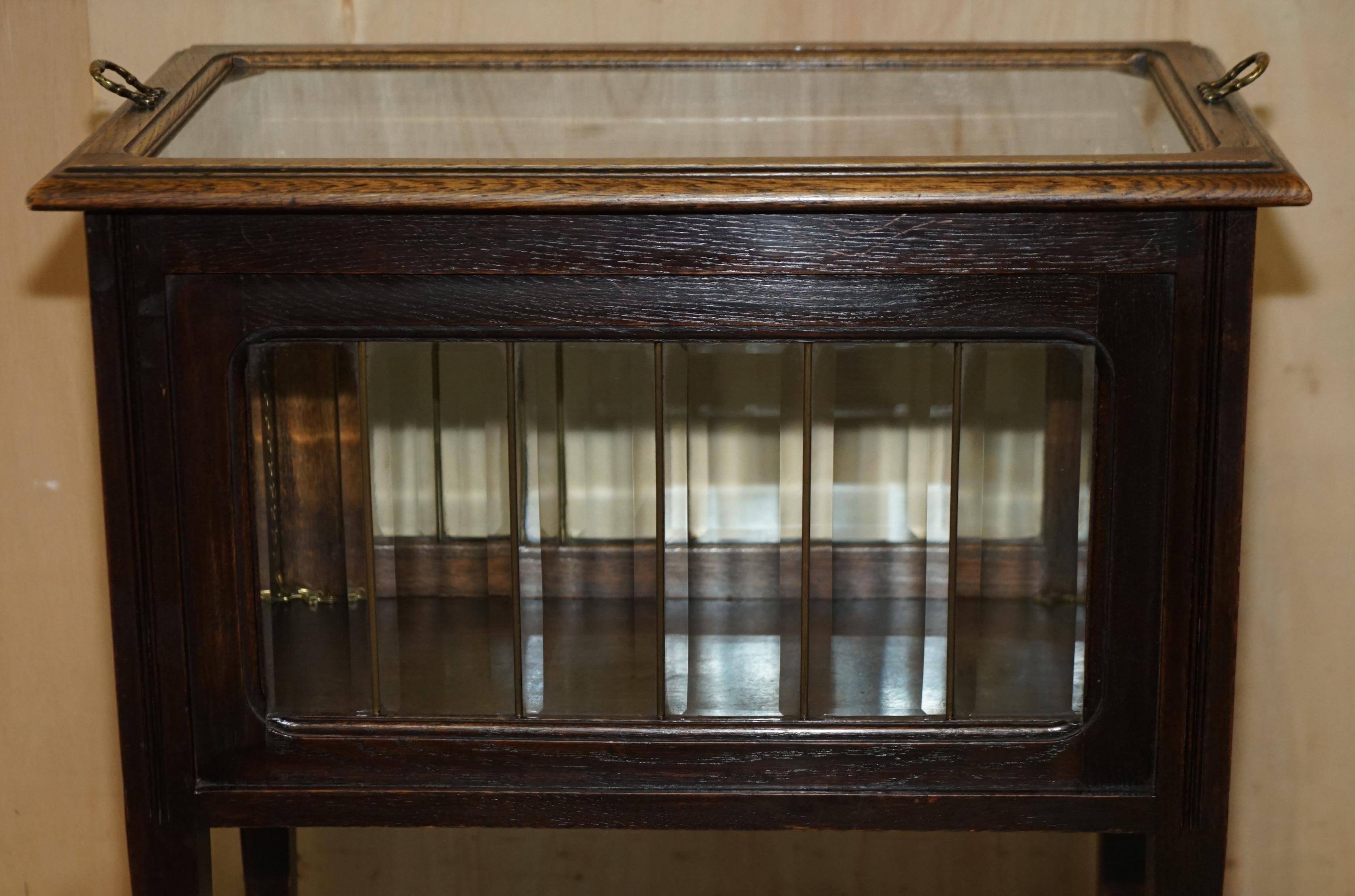 Stunning Antique Art Deco Fluted Glass Drinks Bar Table with Removable Tray Top 7