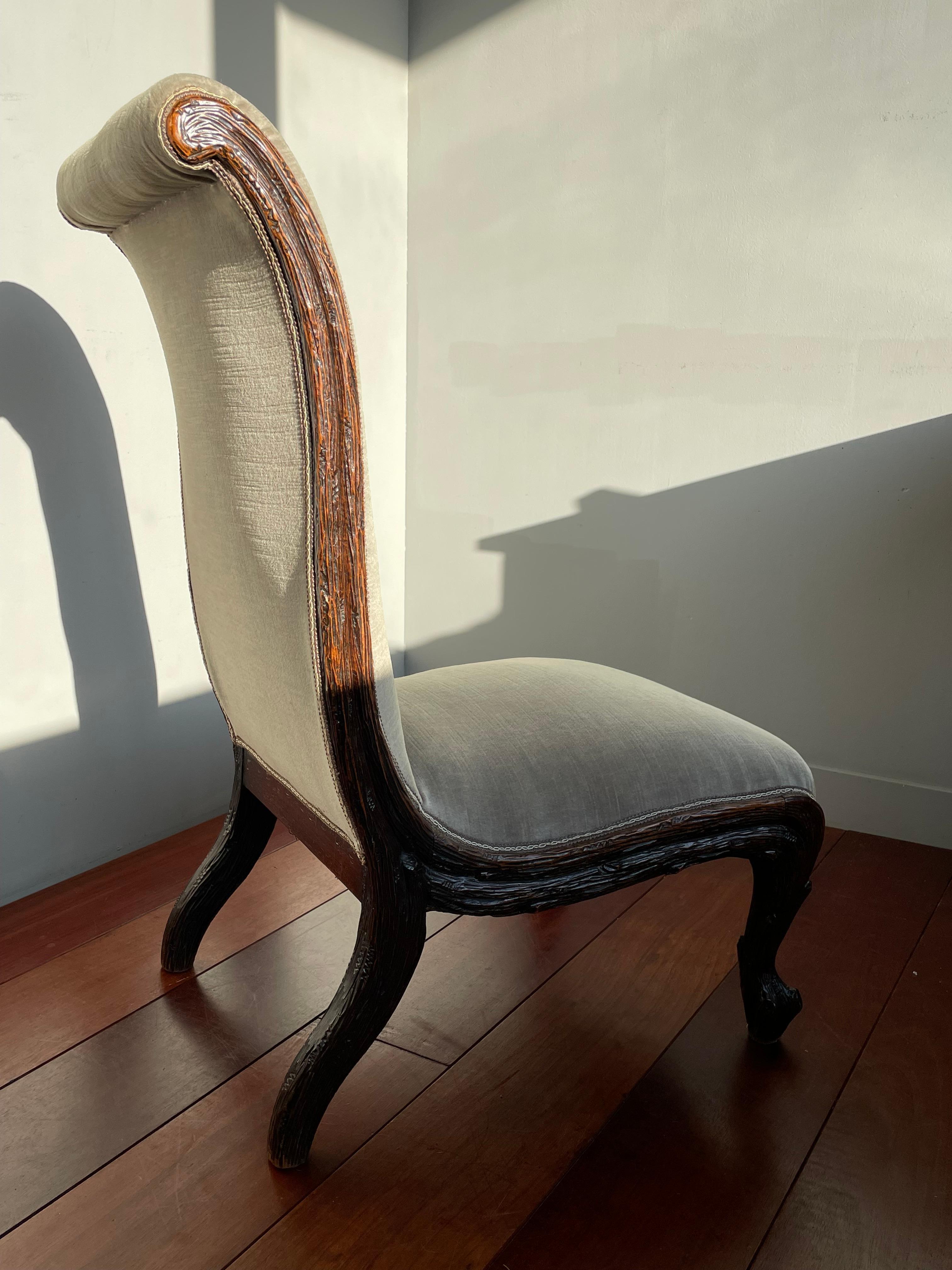 Superbe chaise de cheminée ancienne de la Forêt-Noire par Horrix avec Excellente tapisserie d'ameublement en vente 2