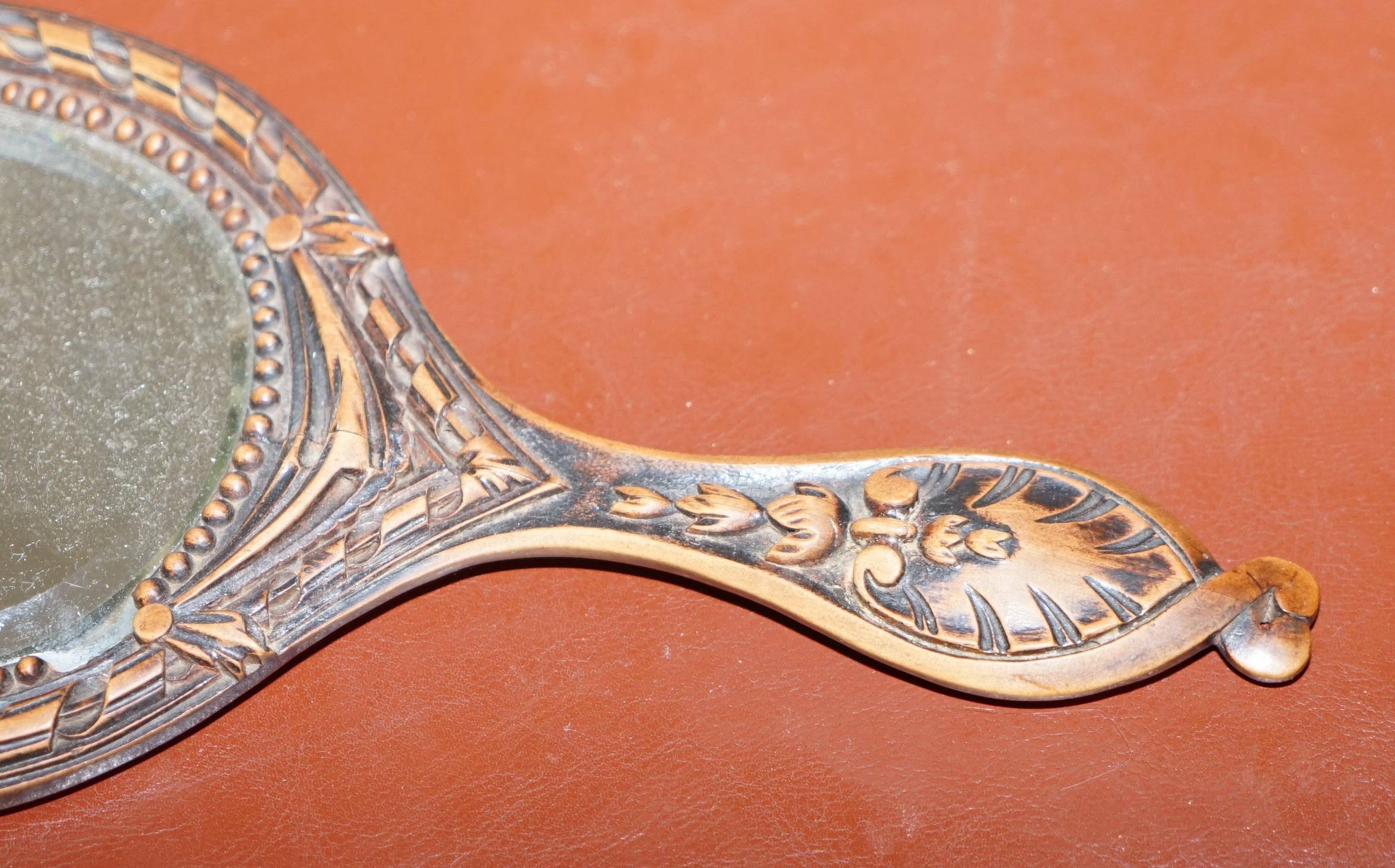 Atemberaubende antike Schwarzwald Hand geschnitzt Holz Frisiertisch Spiegel Hand Held (Spätviktorianisch) im Angebot