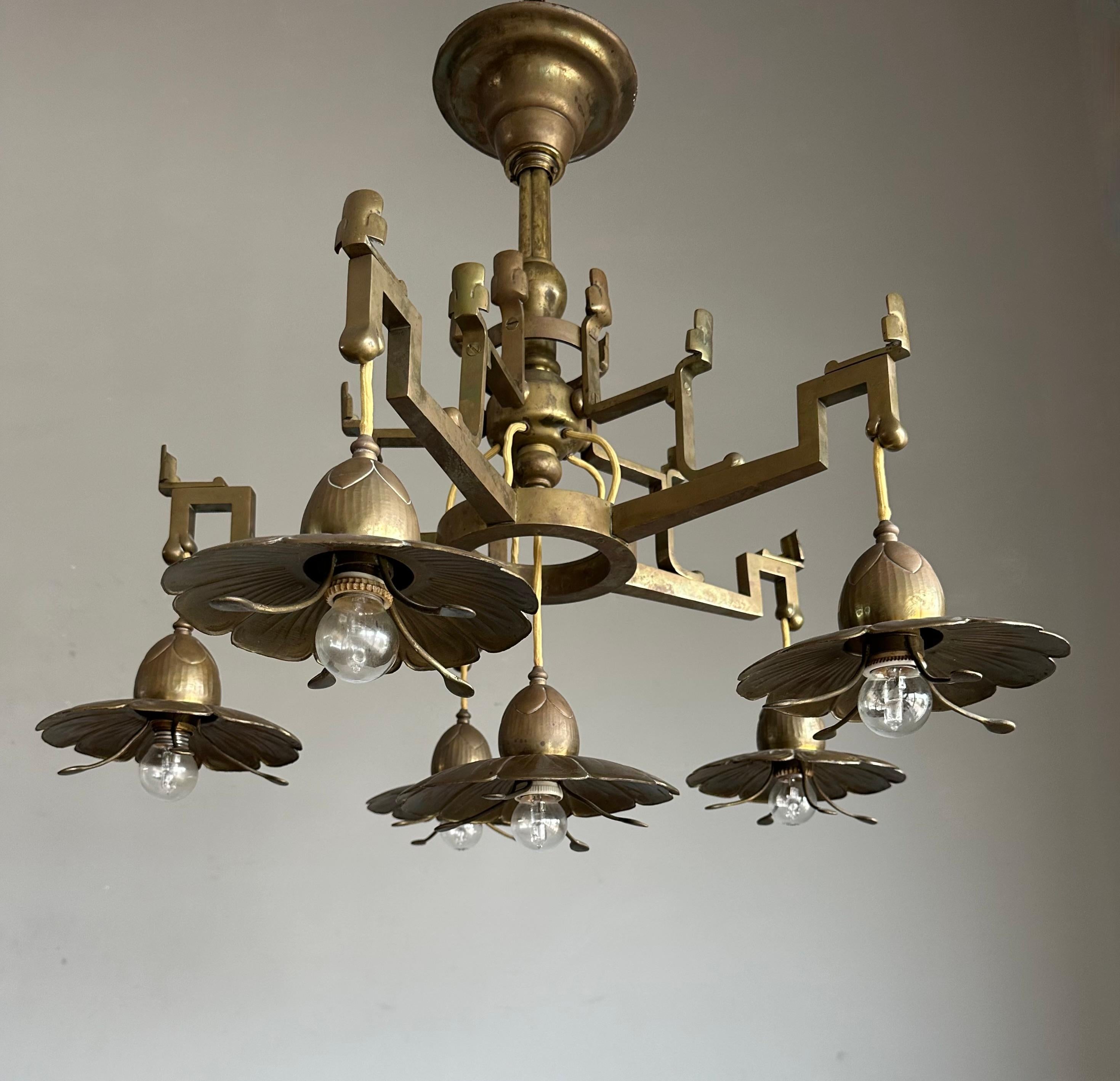 Stunning Antique Bronze & Brass Chandelier w. Unique Lotus Flower Shades ca 1910 In Good Condition For Sale In Lisse, NL
