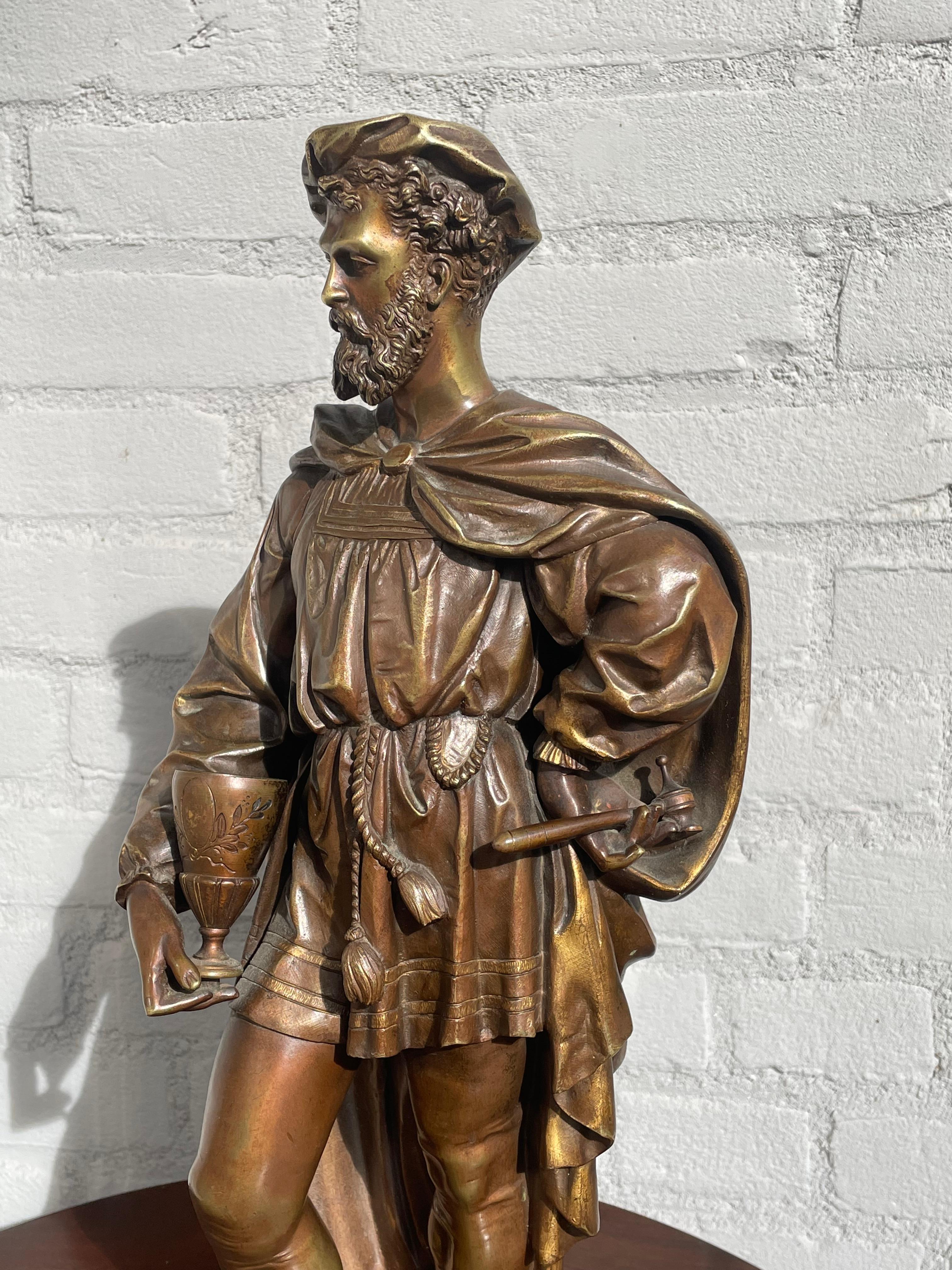 Atemberaubende antike Bronzeskulptur / Statue eines gut gekleideten venezianischen Kaufmanns aus Bronze im Angebot 2