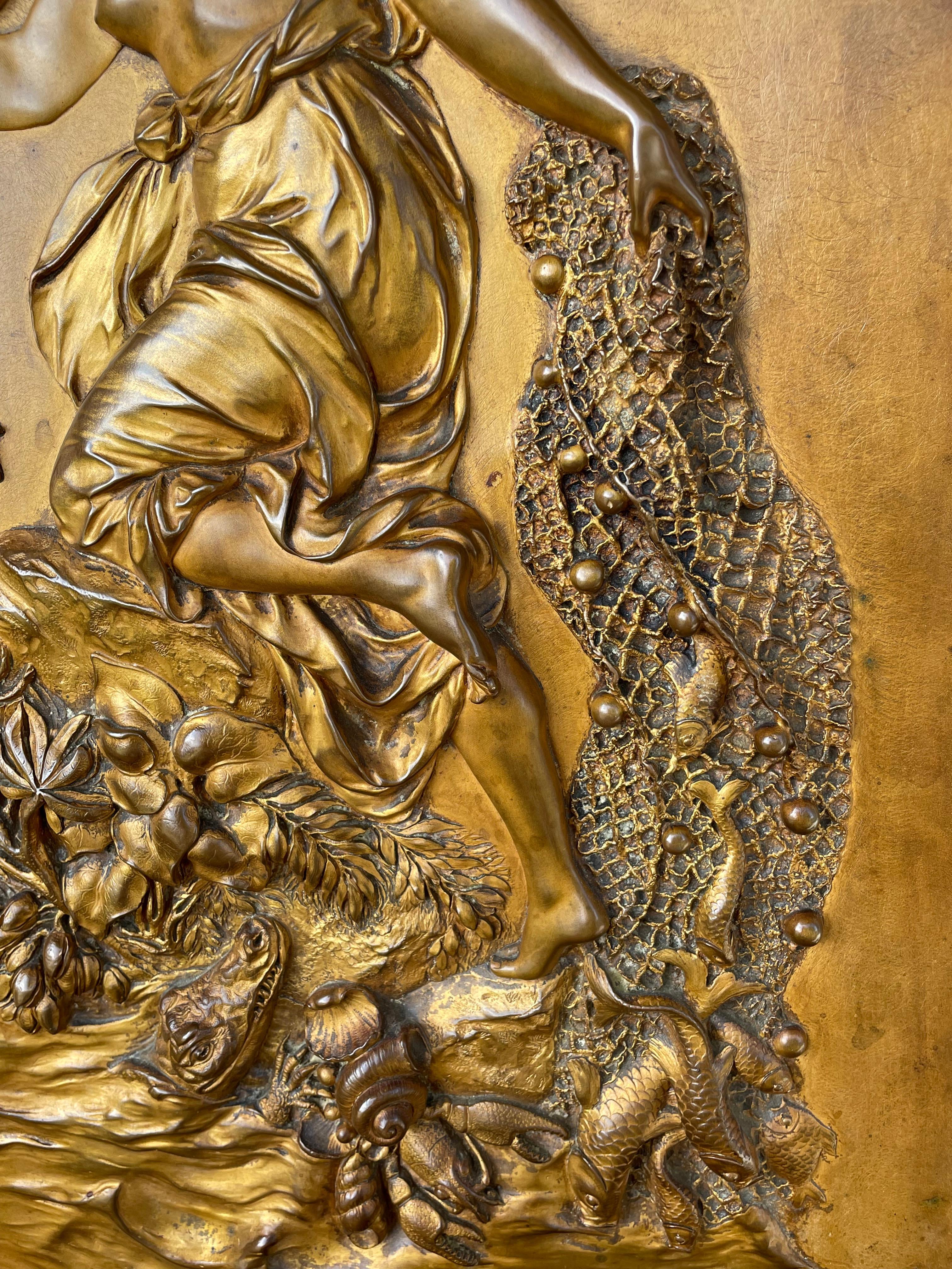 Stunning Antique, Cast & Gilt Copper Plaque Depict, Goddess of Fishing Leucothea In Good Condition In Lisse, NL