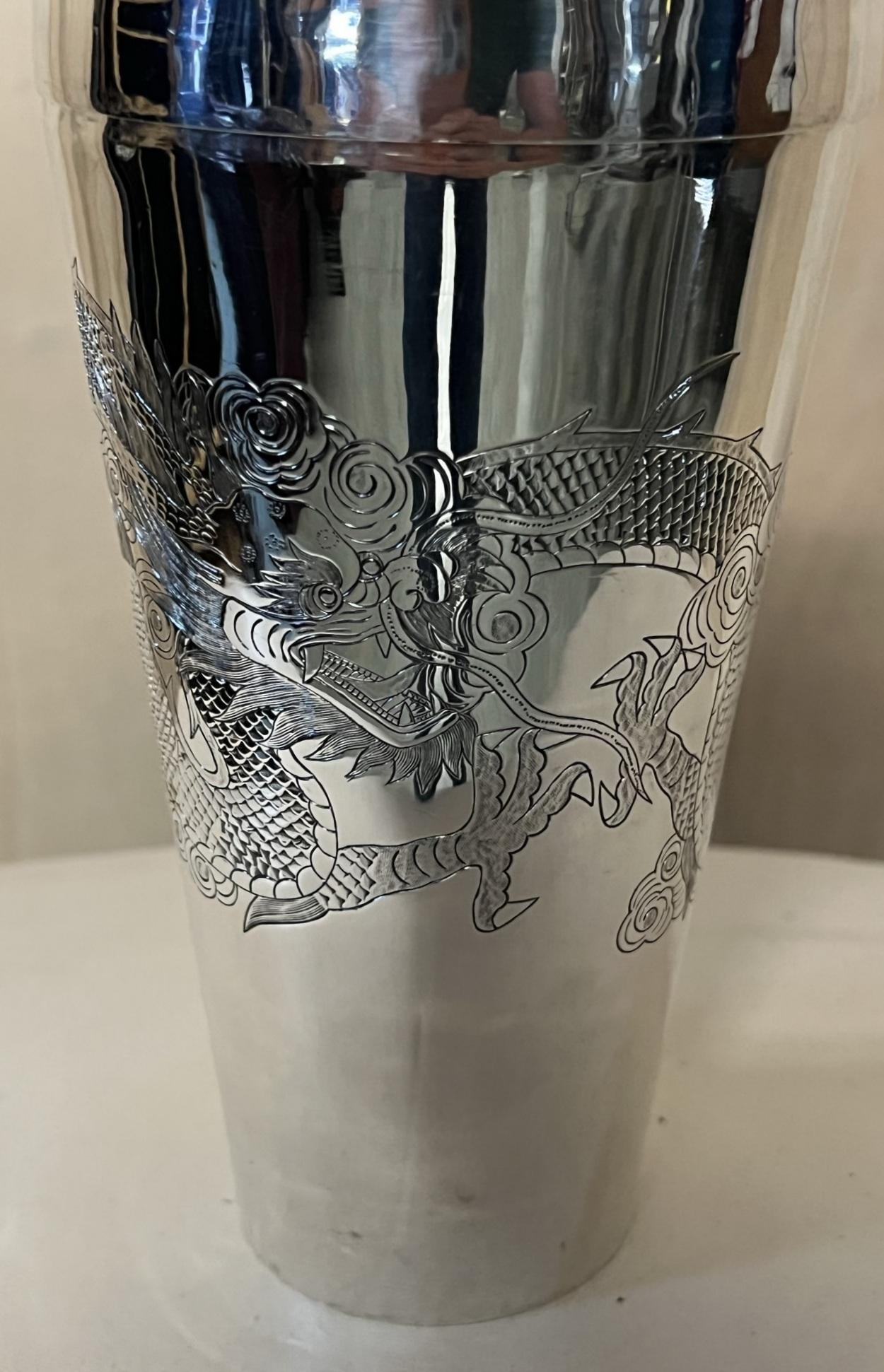 Hand-Crafted STUNNING ANTIQUE CIRA 1900 STERLING SILVER CHiNESE EXPORT DRAGON COCKTAIL SHAKER For Sale