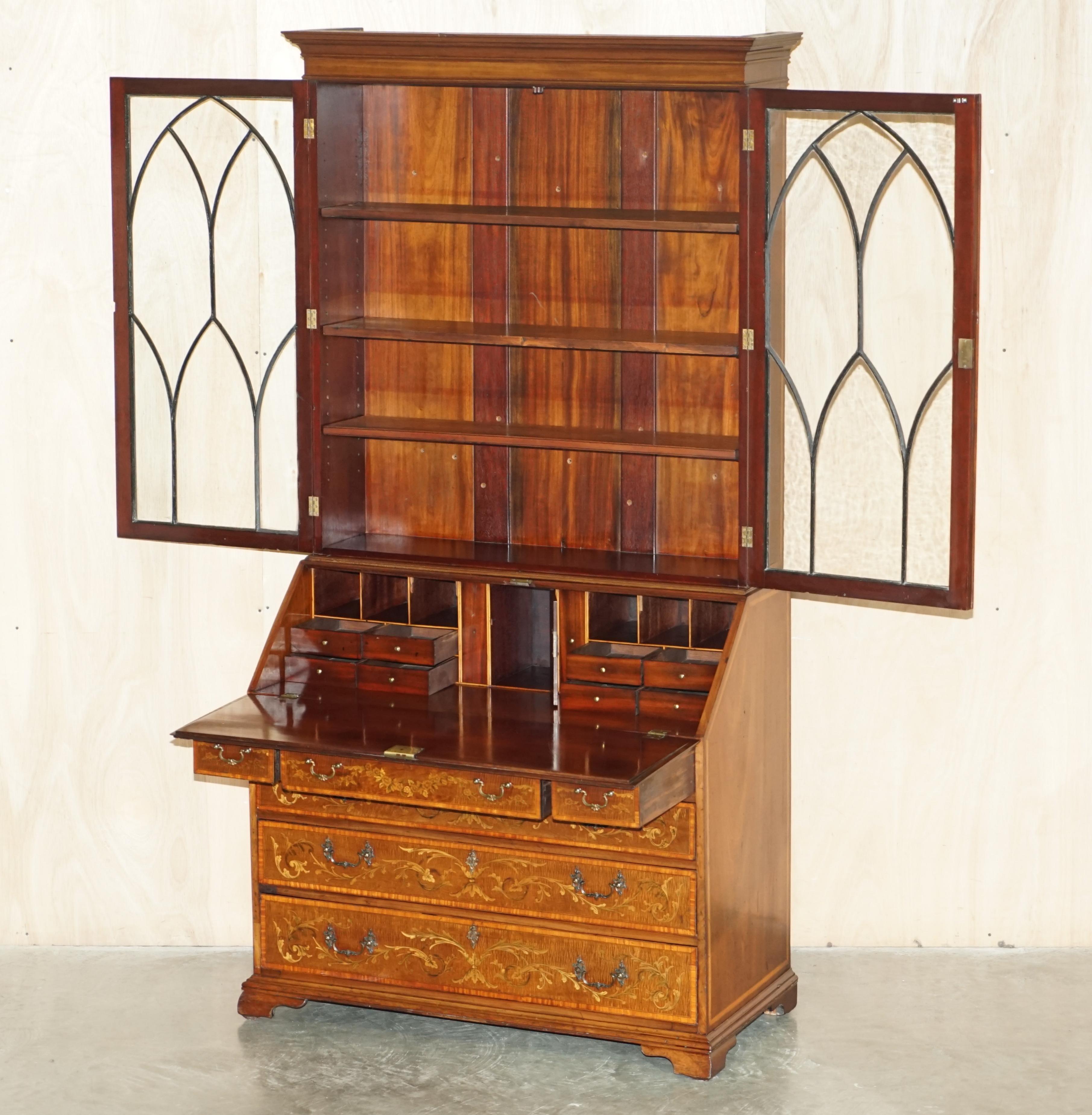 STUNNiNG ANTIQUE CIRCA 1840 SHERATON REVIVAL LIBRARY BUREAU BOOKCASE ON DRAWERS For Sale 11