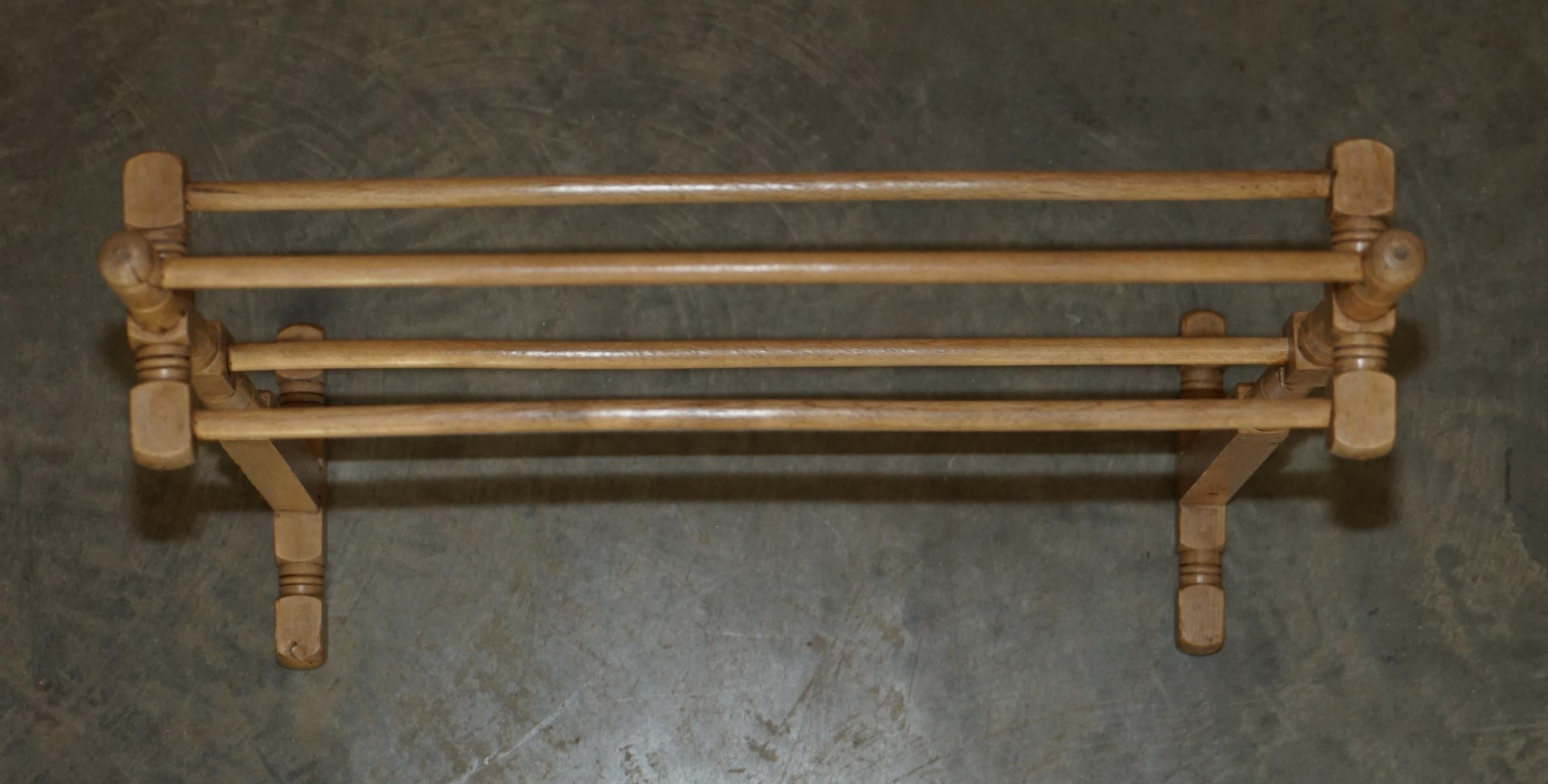 Stunning Antique circa 1880 Victorian Pine Towel Rail Elegant Turned Design In Good Condition In West Sussex, Pulborough