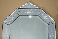 STUNNING ANTIQUE CiRCA 1910 VENETIAN ETCHED GLASS CUSHION SHAPED WALL MIRROR