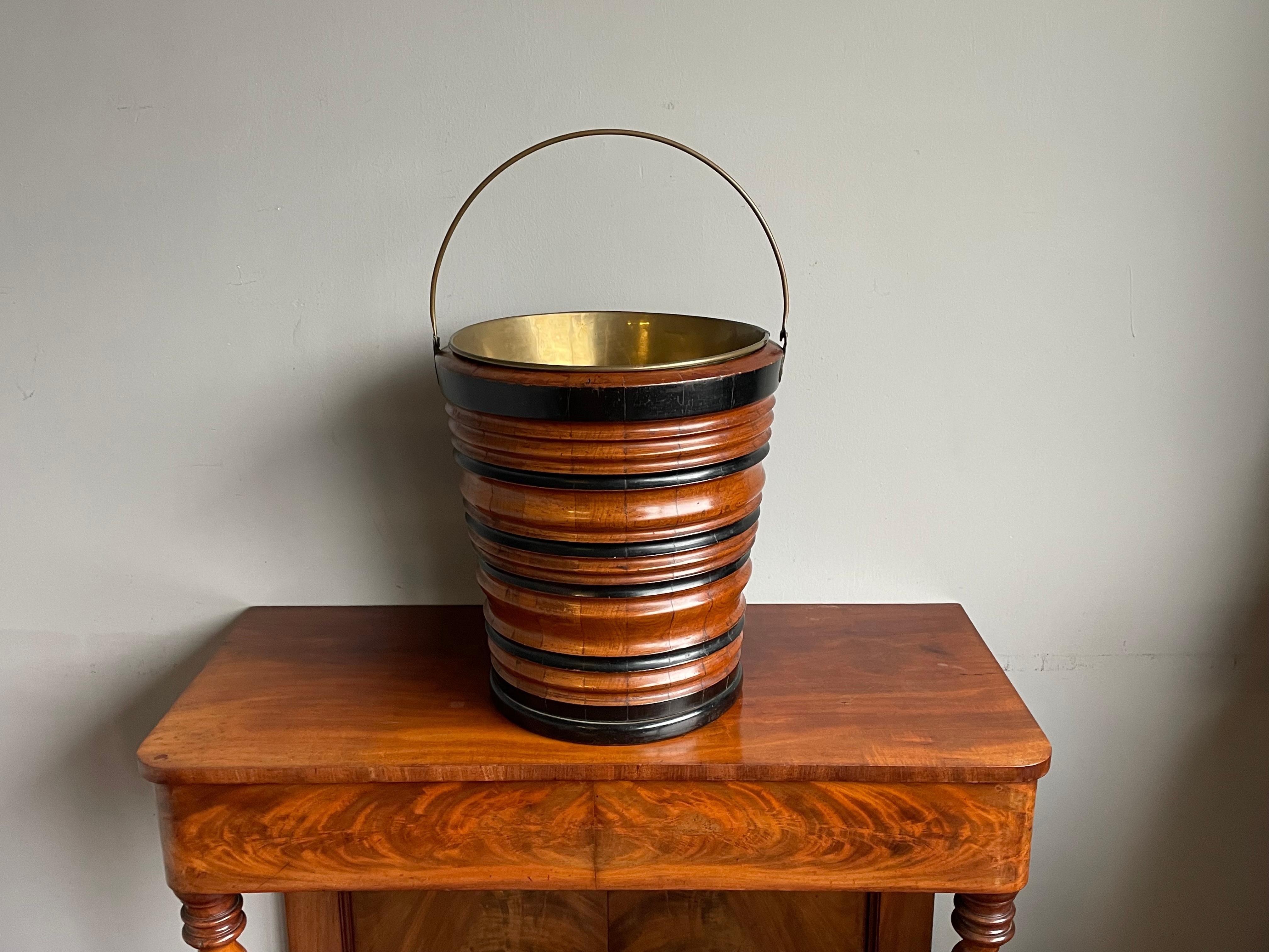 Stunning Antique Dutch Willem III. Nutwood & Ebonized Wood Tea Bucket 1850s For Sale 4