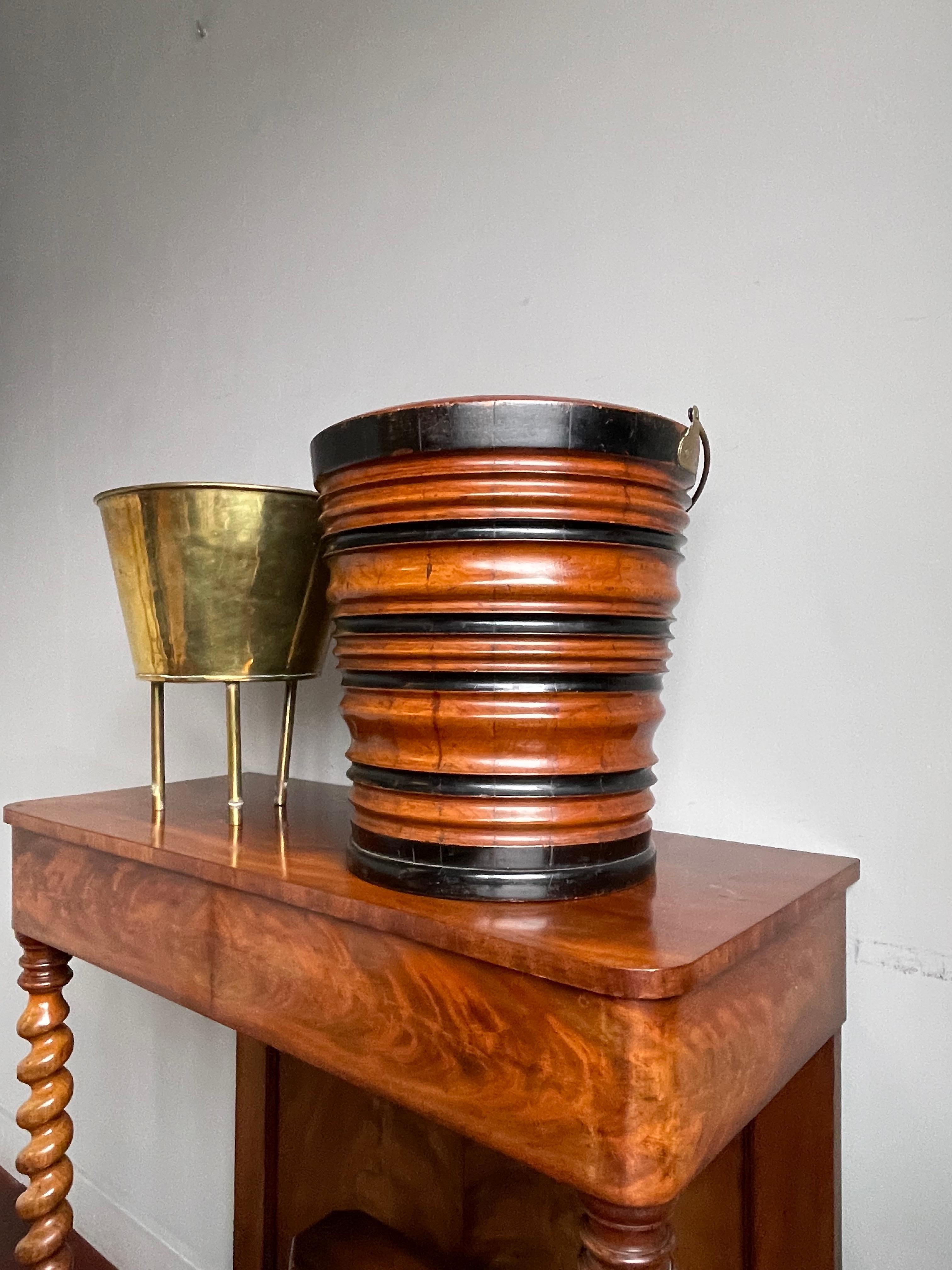 Stunning Antique Dutch Willem III. Nutwood & Ebonized Wood Tea Bucket 1850s For Sale 3
