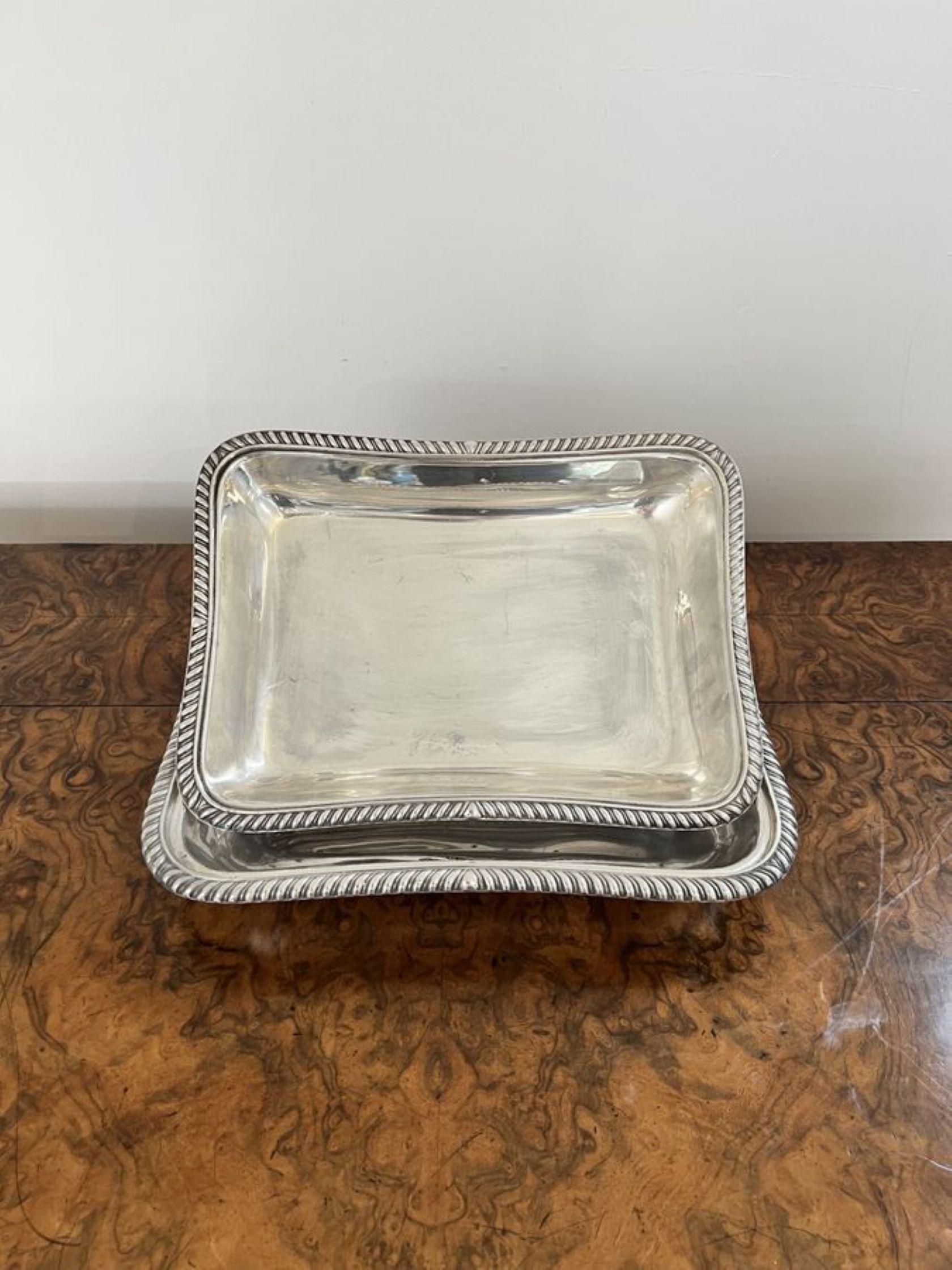 Stunning antique Edwardian quality silver plated rectangle entrée dish For Sale 2