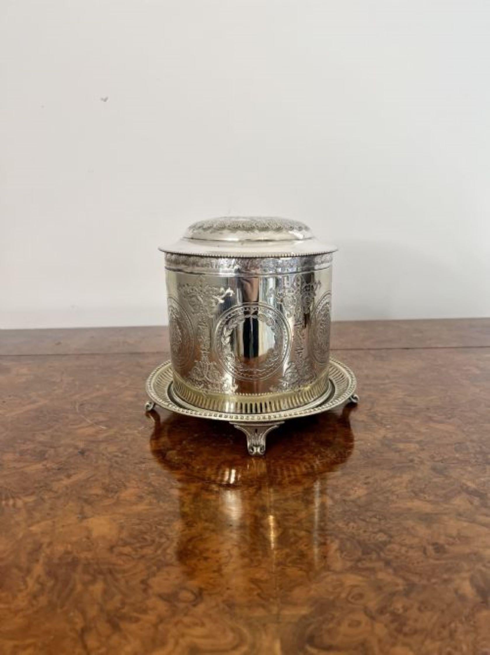 Stunning antique Edwardian silver plated biscuit barrel  In Good Condition In Ipswich, GB