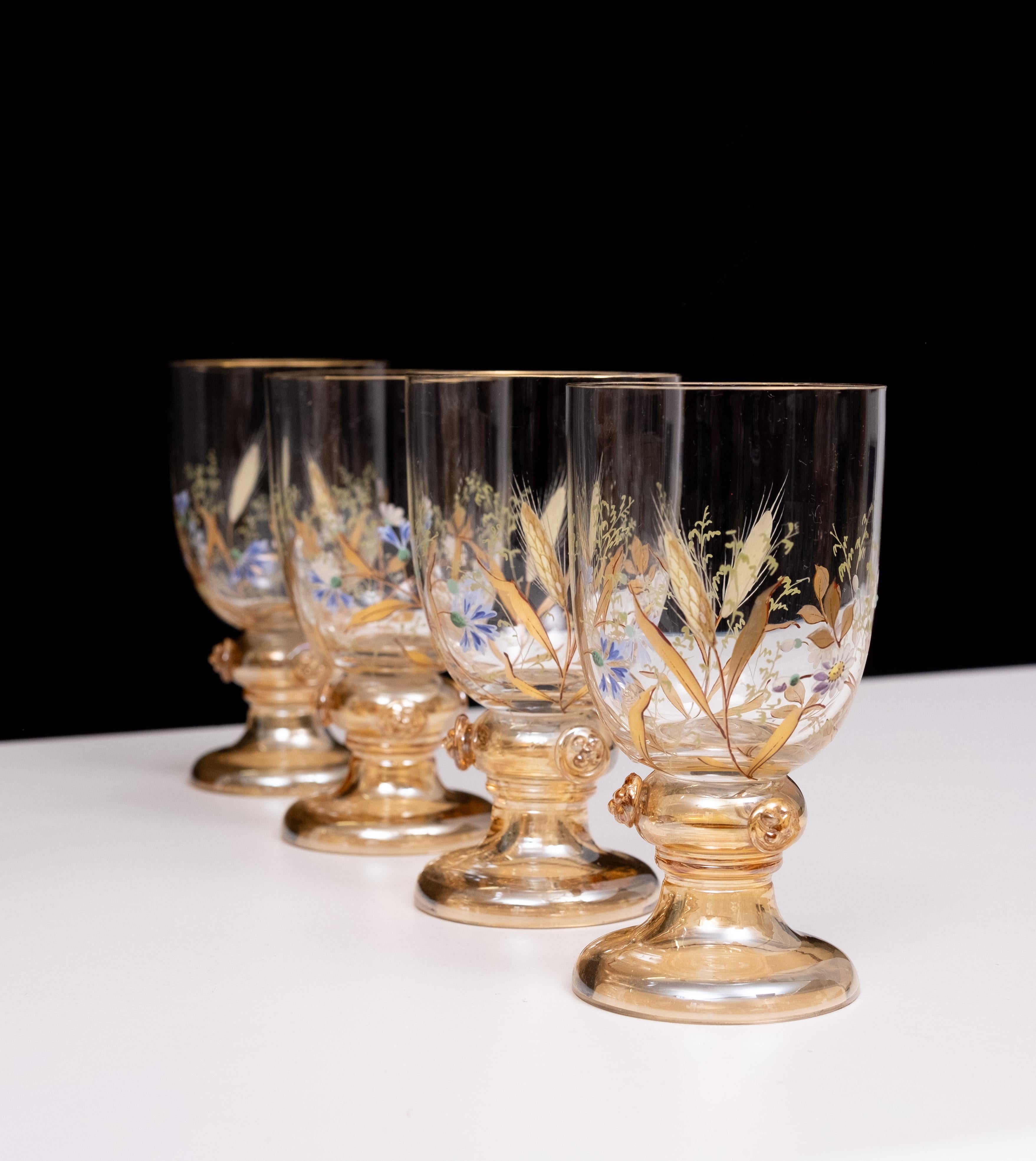 Superbe service en verre émaillé ancien pour les fruits, les desserts ou les punchs. 1880 en vente 1