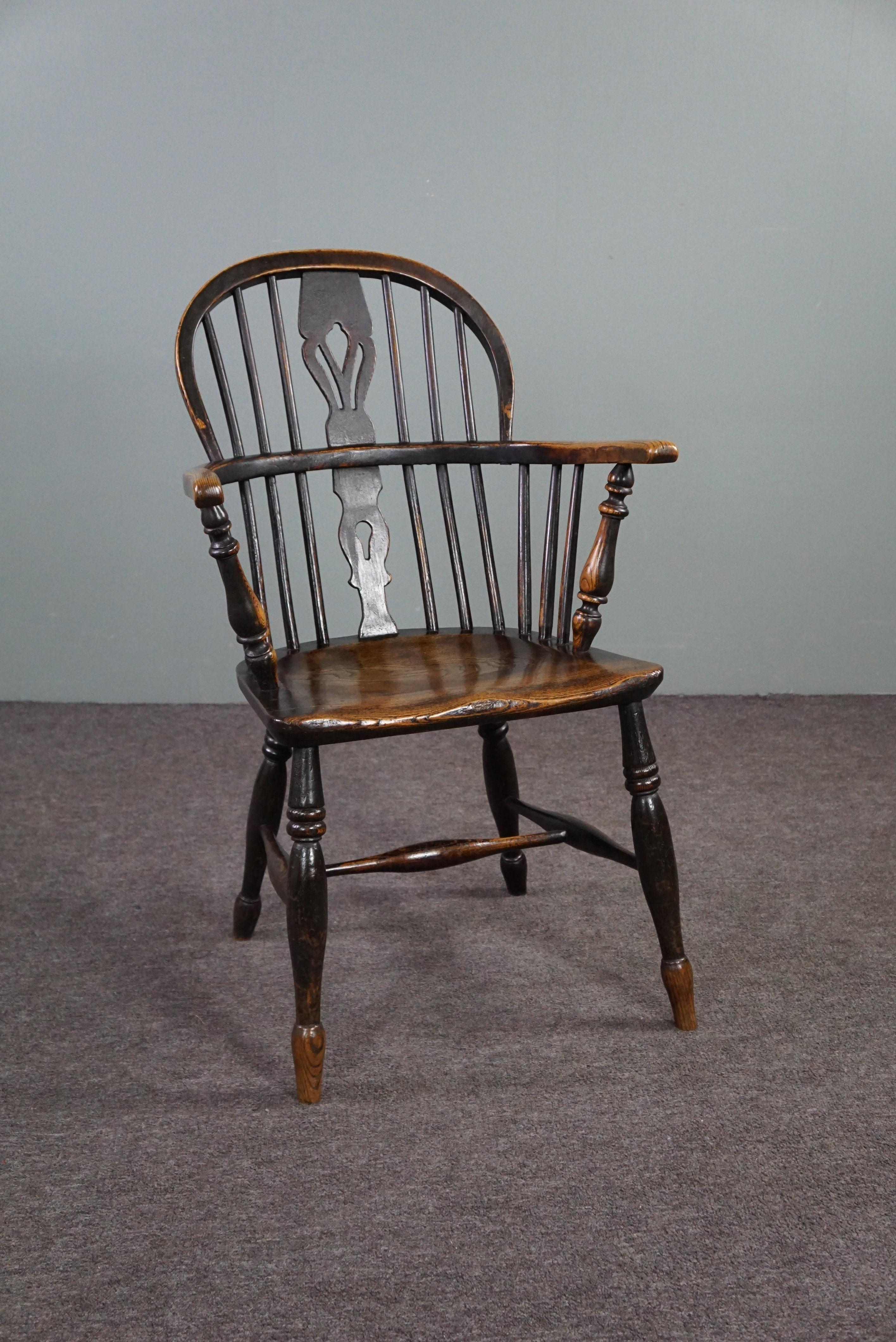 Atemberaubender antiker englischer Windsor-Sessel/Sessel mit niedriger Rückenlehne, 18. Jahrhundert (Englisch) im Angebot