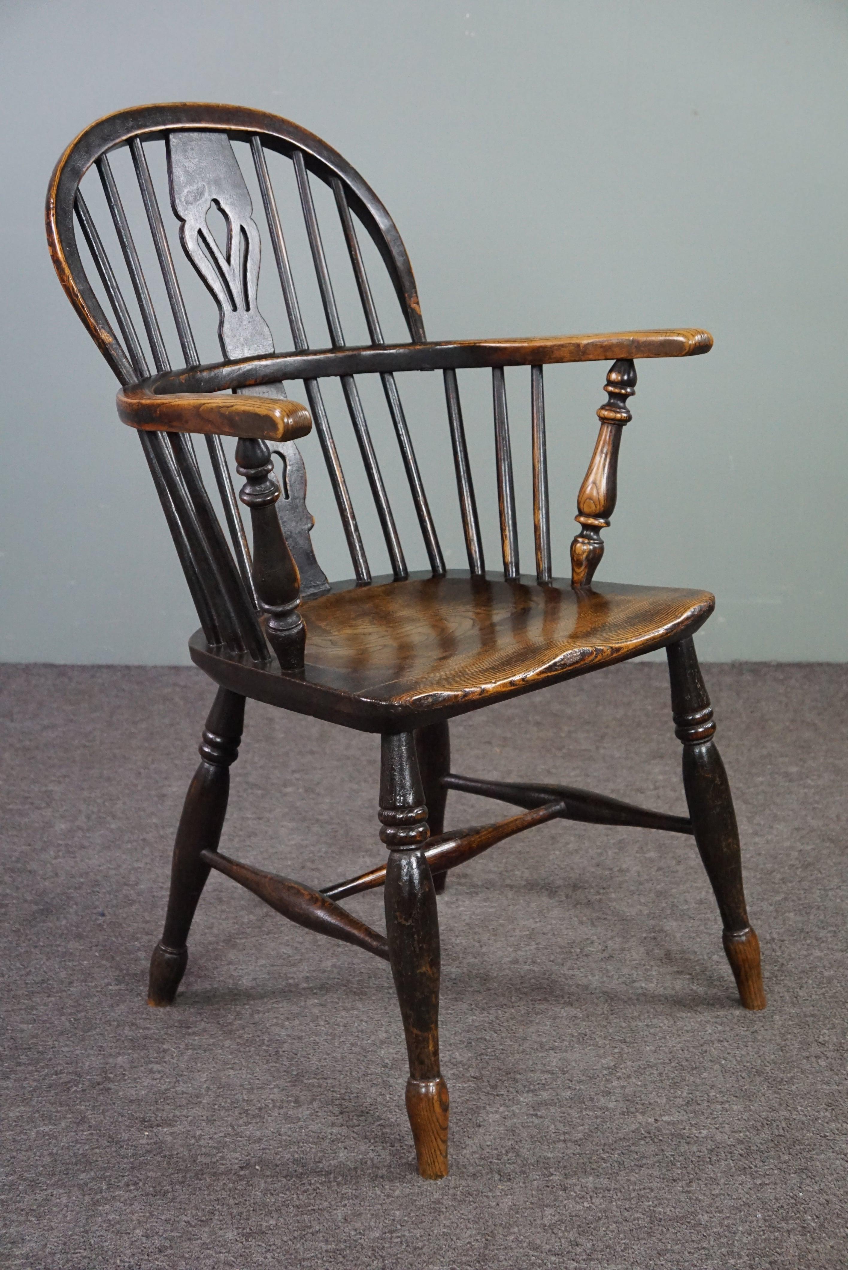 Atemberaubender antiker englischer Windsor-Sessel/Sessel mit niedriger Rückenlehne, 18. Jahrhundert (Handgefertigt) im Angebot