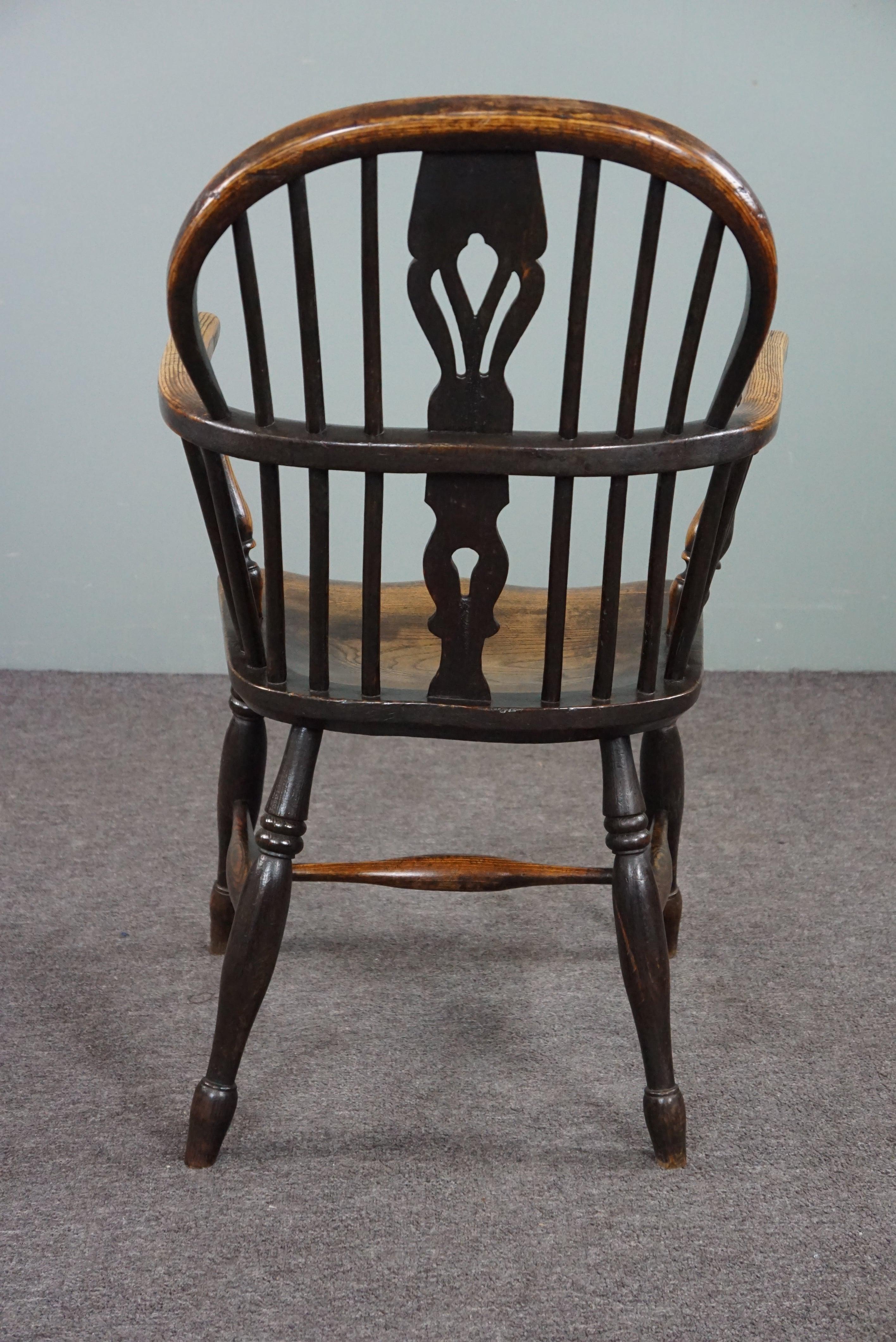 Atemberaubender antiker englischer Windsor-Sessel/Sessel mit niedriger Rückenlehne, 18. Jahrhundert (Holz) im Angebot
