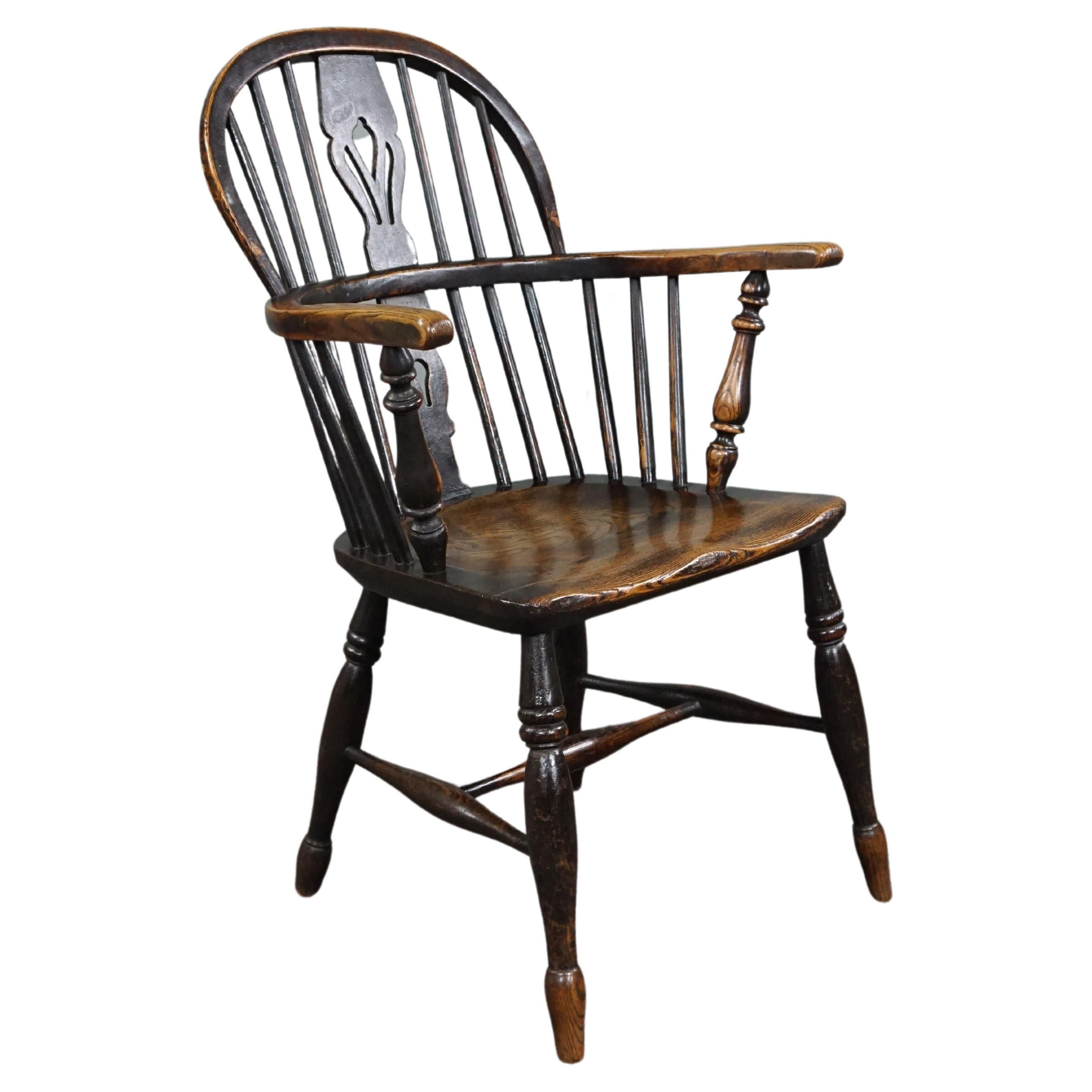 Atemberaubender antiker englischer Windsor-Sessel/Sessel mit niedriger Rückenlehne, 18. Jahrhundert im Angebot